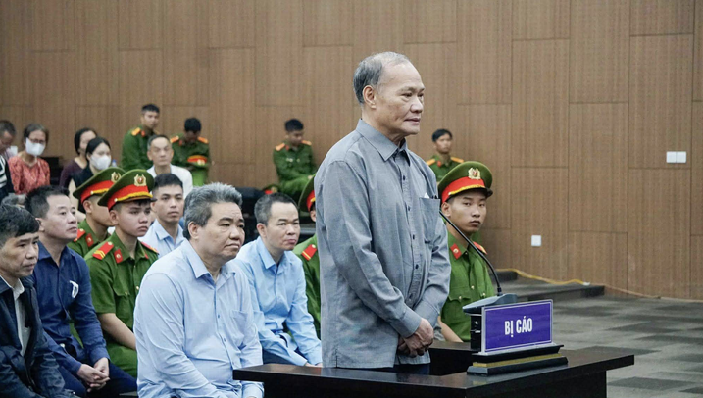 Gi&aacute;m đốc C&ocirc;ng ty Ho&agrave;ng D&acirc;n xin b&aacute;n v&agrave;ng v&agrave; đất để khắc phục thiệt hại 351 tỉ đồng - Ảnh 2.