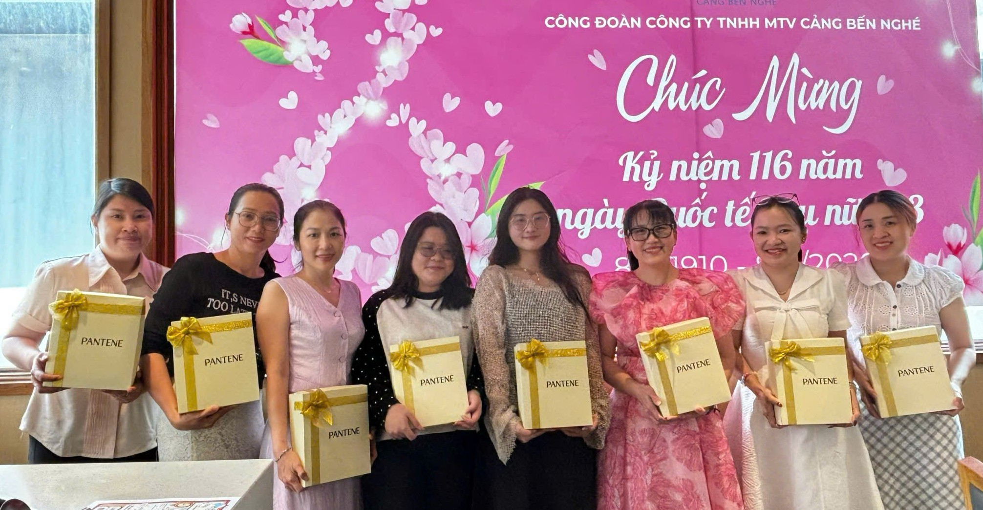 Cảng Bến Ngh&eacute;: Ph&uacute;c lợi tốt, người lao động y&ecirc;n t&acirc;m gắn b&oacute; - Ảnh 2.