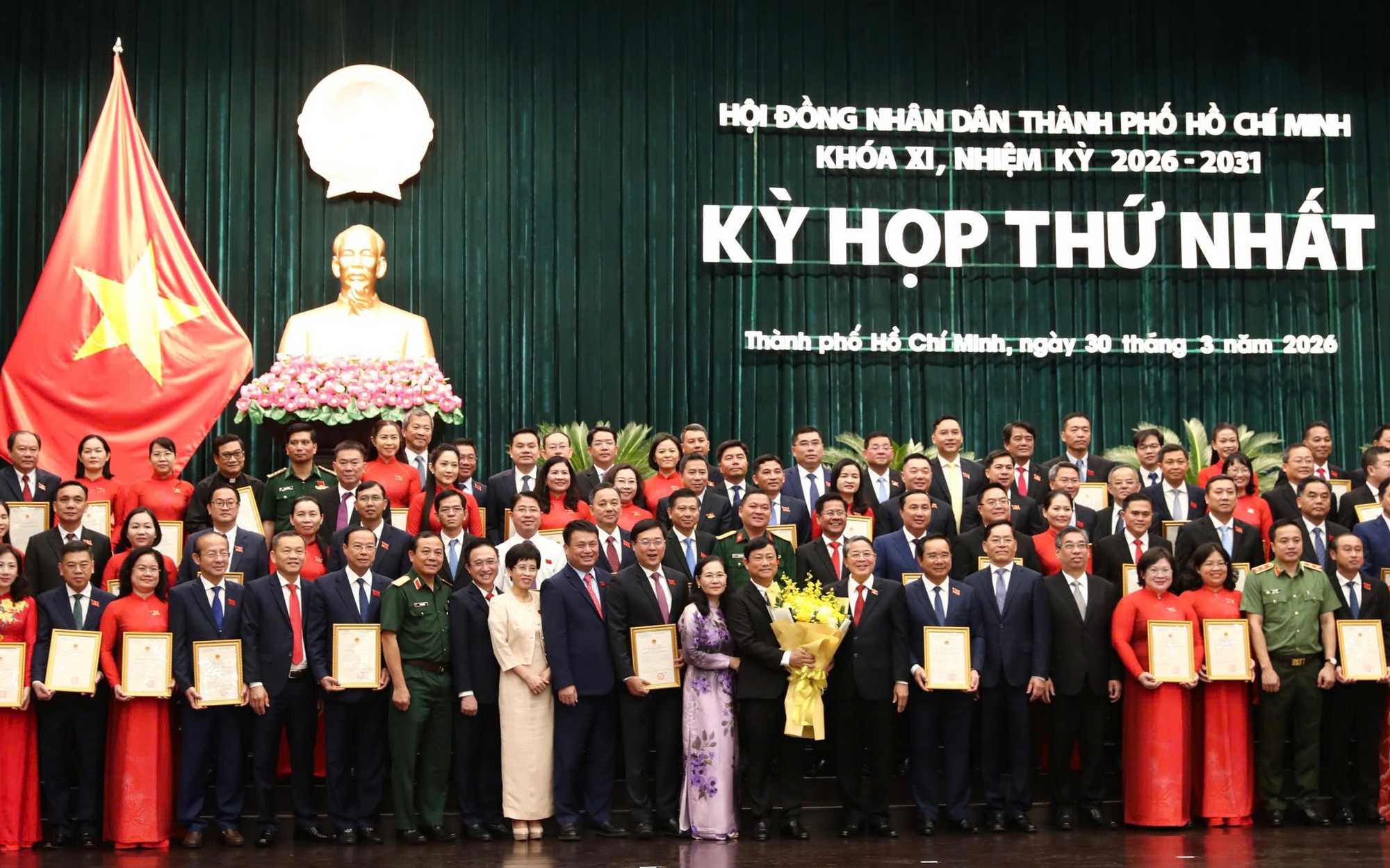 Bộ máy mới, kỳ vọng mới