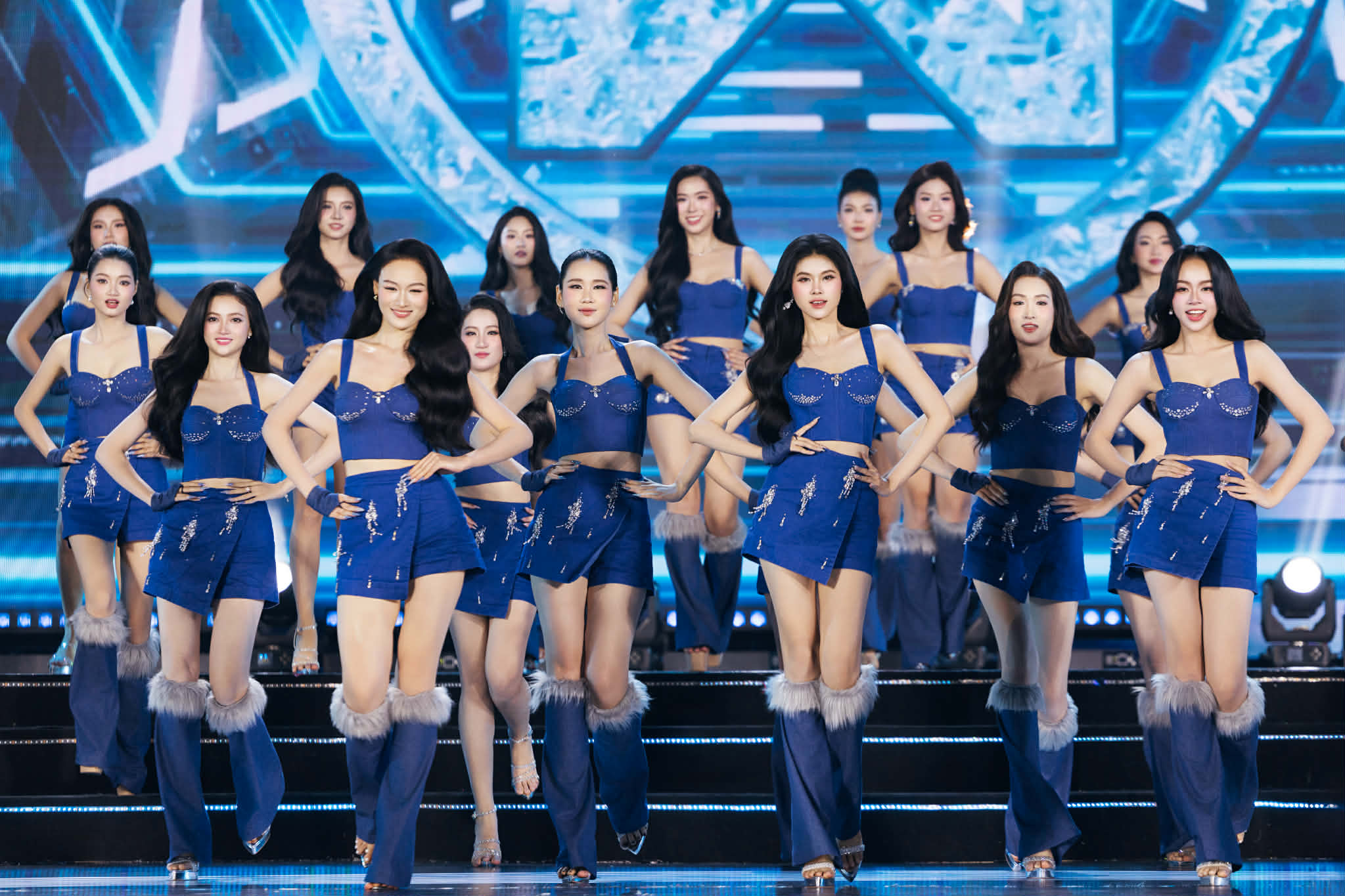 Ai đứng sau những màn đồng diễn ấn tượng ở chung kết Miss World Vietnam 2025 - Ảnh 4.