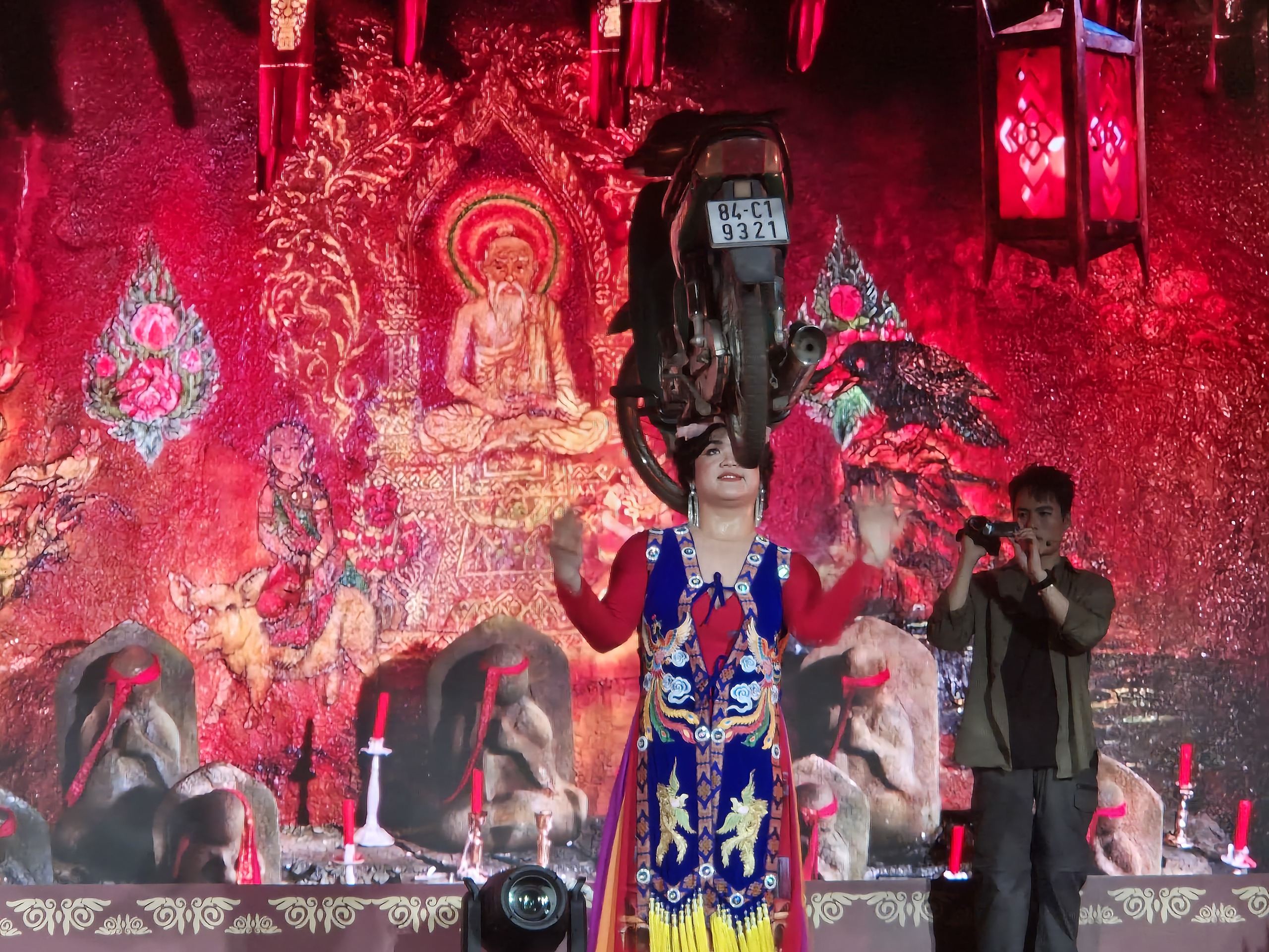 Ốc Thanh Vân khen ngợi "hồng hài nhi" Trần Ngọc Vàng - Ảnh 11.