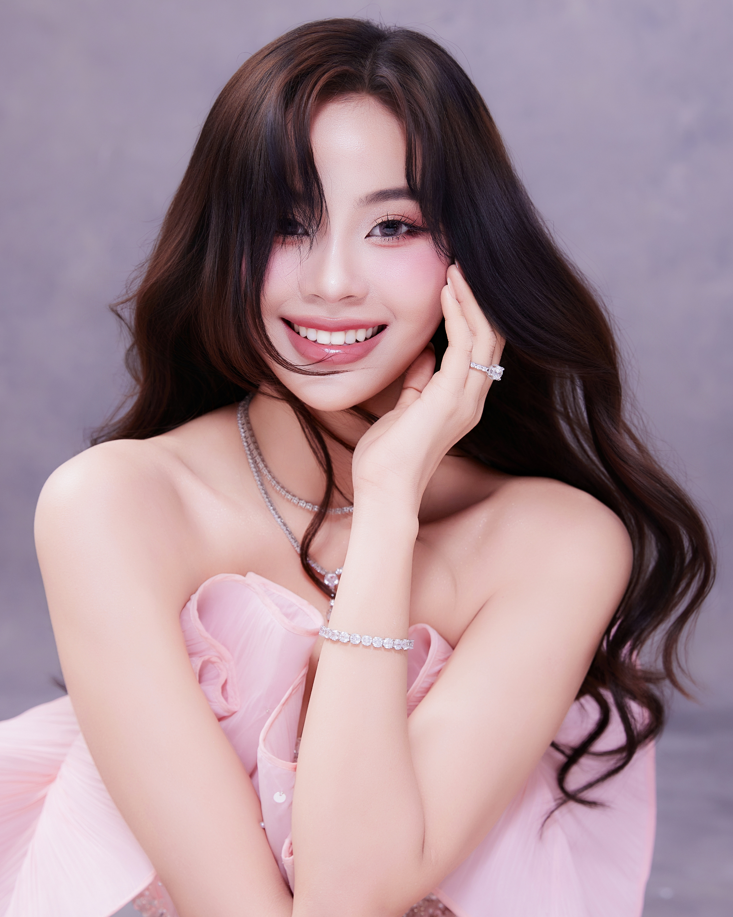 Sau một nhiệm kỳ nhiều biến chuyển, Đào Thị Hiền nói về "một thanh xuân rực rỡ" - Ảnh 1.