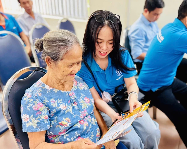 Lương hưu: Tăng sao để kh&ocirc;ng ai phải &lsquo;co k&eacute;o&rsquo; cuối đời?&rdquo; - Ảnh 1.