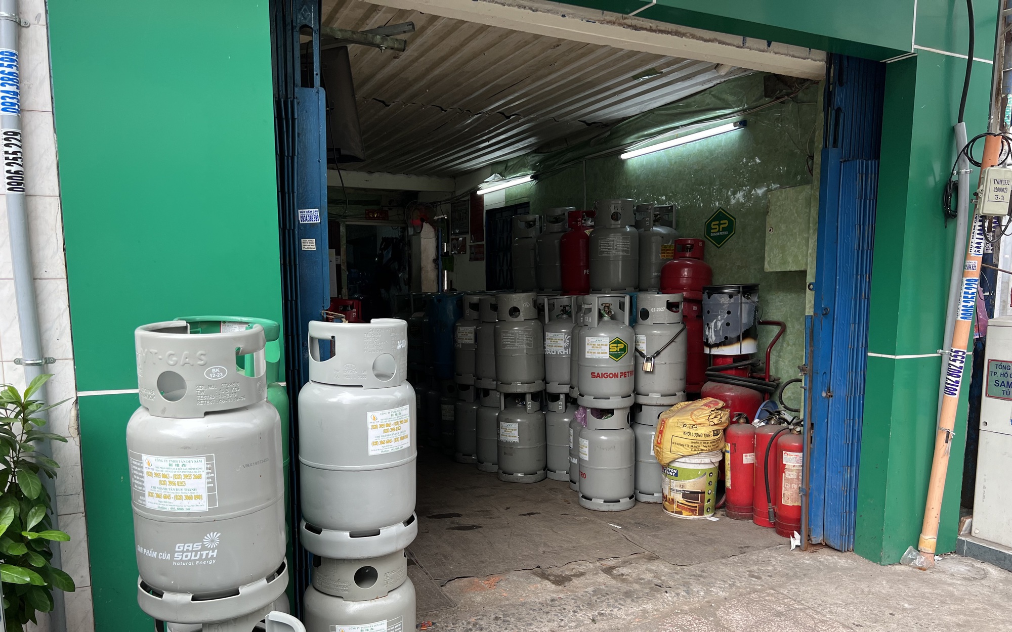 Giá gas điều chỉnh tăng, người tiêu dùng lo lắng