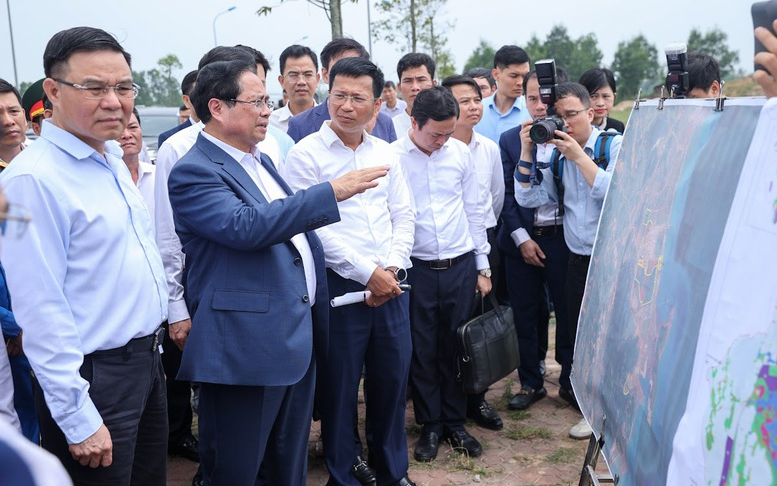 Prime Minister inspects Thanh Hoa site for strategic petroleum reserve