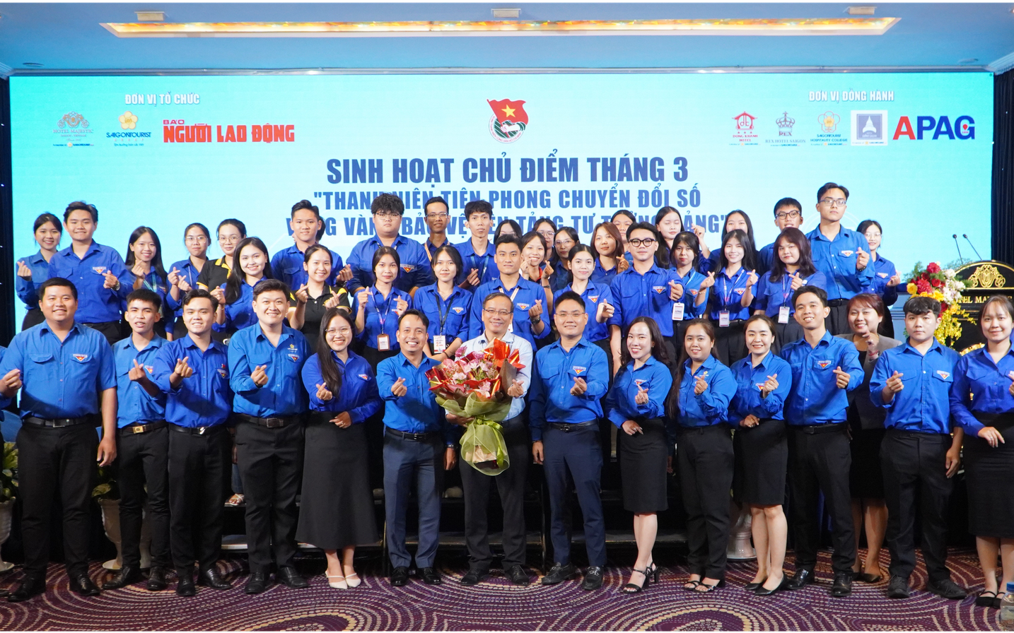 Nhiệm vụ chuyển đổi số và bảo vệ nền tảng tư tưởng của Đảng không thể tách rời