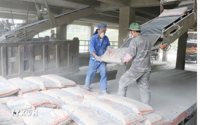 Xử lý nghiêm hành vi đầu cơ, thao túng gây bất ổn thị trường vật liệu xây dựng