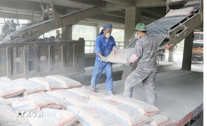 Xử l&yacute; nghi&ecirc;m h&agrave;nh vi đầu cơ vật liệu x&acirc;y dựng nhằm ổn định thị trường 2026 - Ảnh 1.