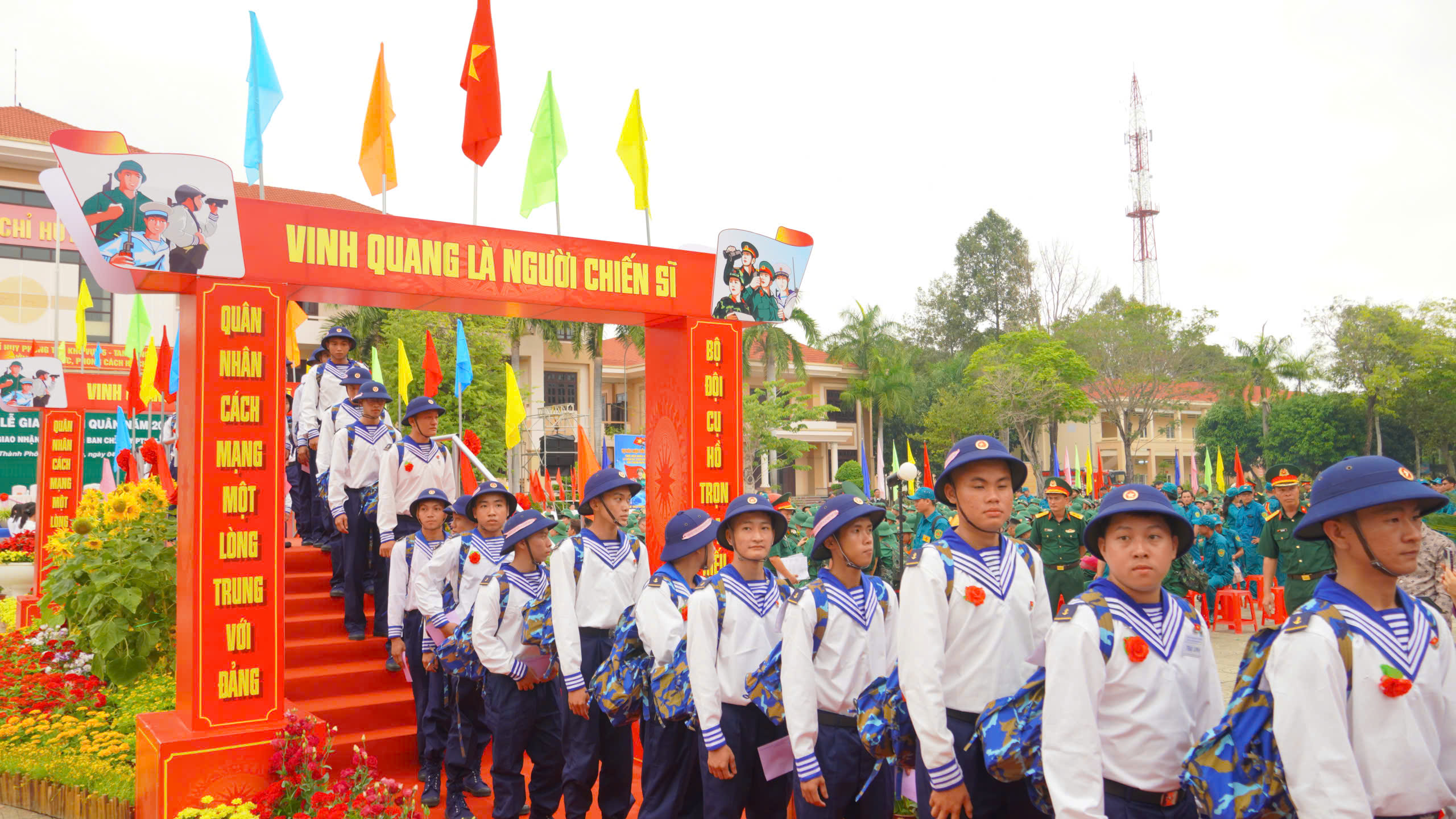 Sẵn s&agrave;ng nhận nhiệm vụ, r&egrave;n luyện v&igrave; Tổ quốc - Ảnh 1.