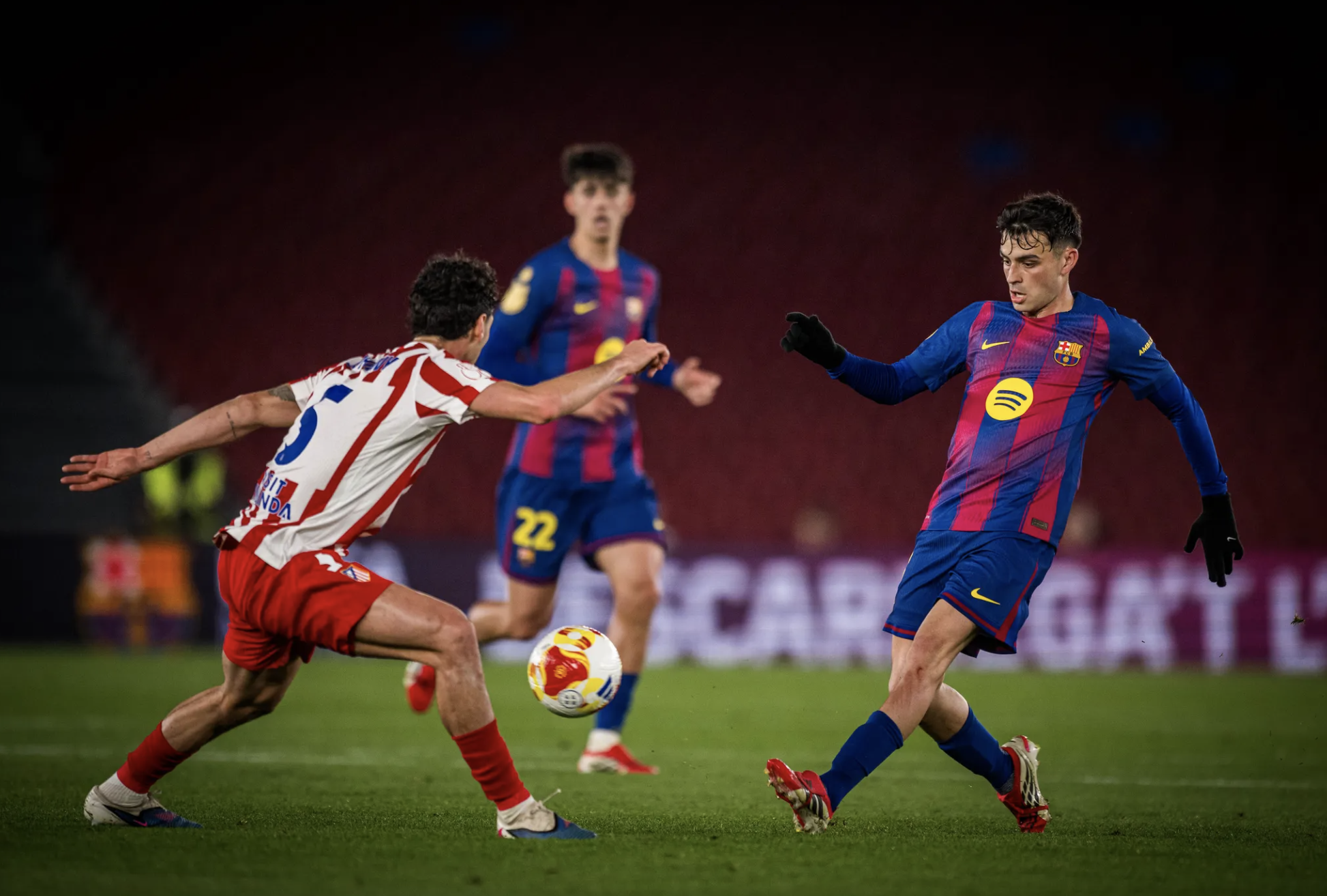 Đ&aacute;nh bại Atletico Madrid, Barcelona vuột tấm v&eacute; dự chung kết C&uacute;p Nh&agrave; vua - Ảnh 1.