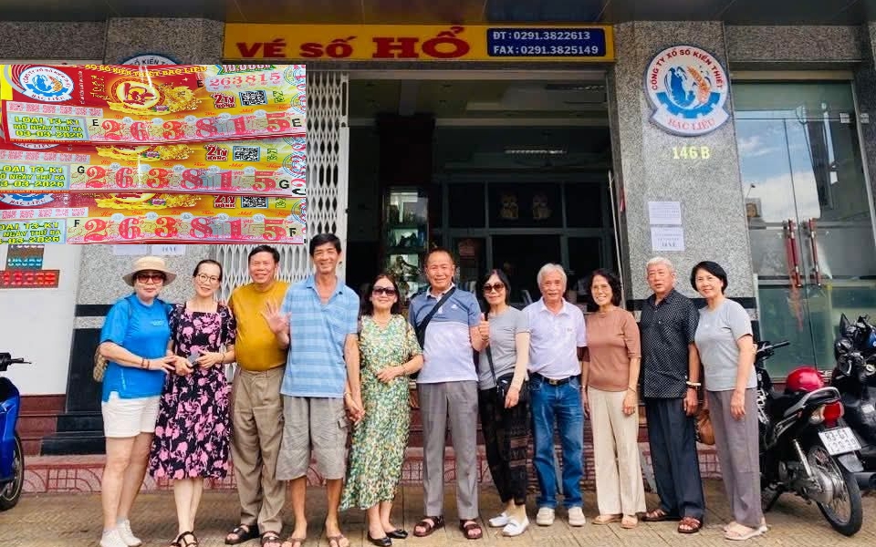 Giải độc đắc của xổ số miền Nam liên tục "nổ" tại 1 đại lý vé số ở Cà Mau