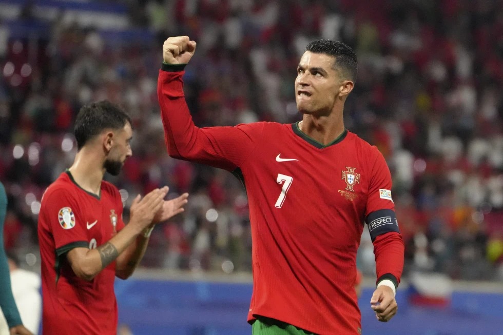 Messi sắp phá kỷ lục ghi bàn của Ronaldo từ năm 2024. - Ảnh 3.