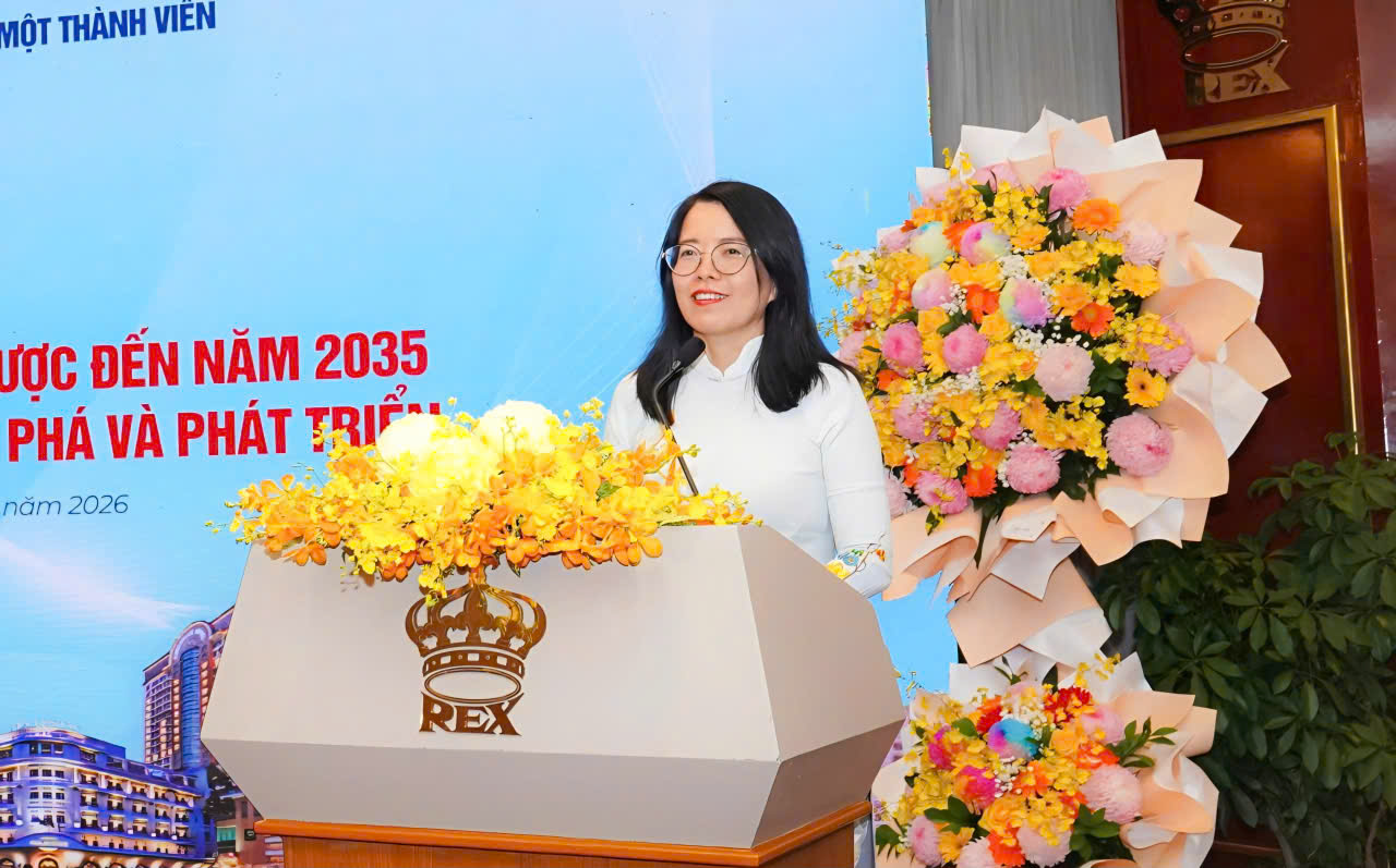 Chủ tịch Saigontourist Group Nguyễn Thị &Aacute;nh Hoa:Tư duy ph&aacute;t triển du lịch trong cấu tr&uacute;c kinh tế mới - Ảnh 1.