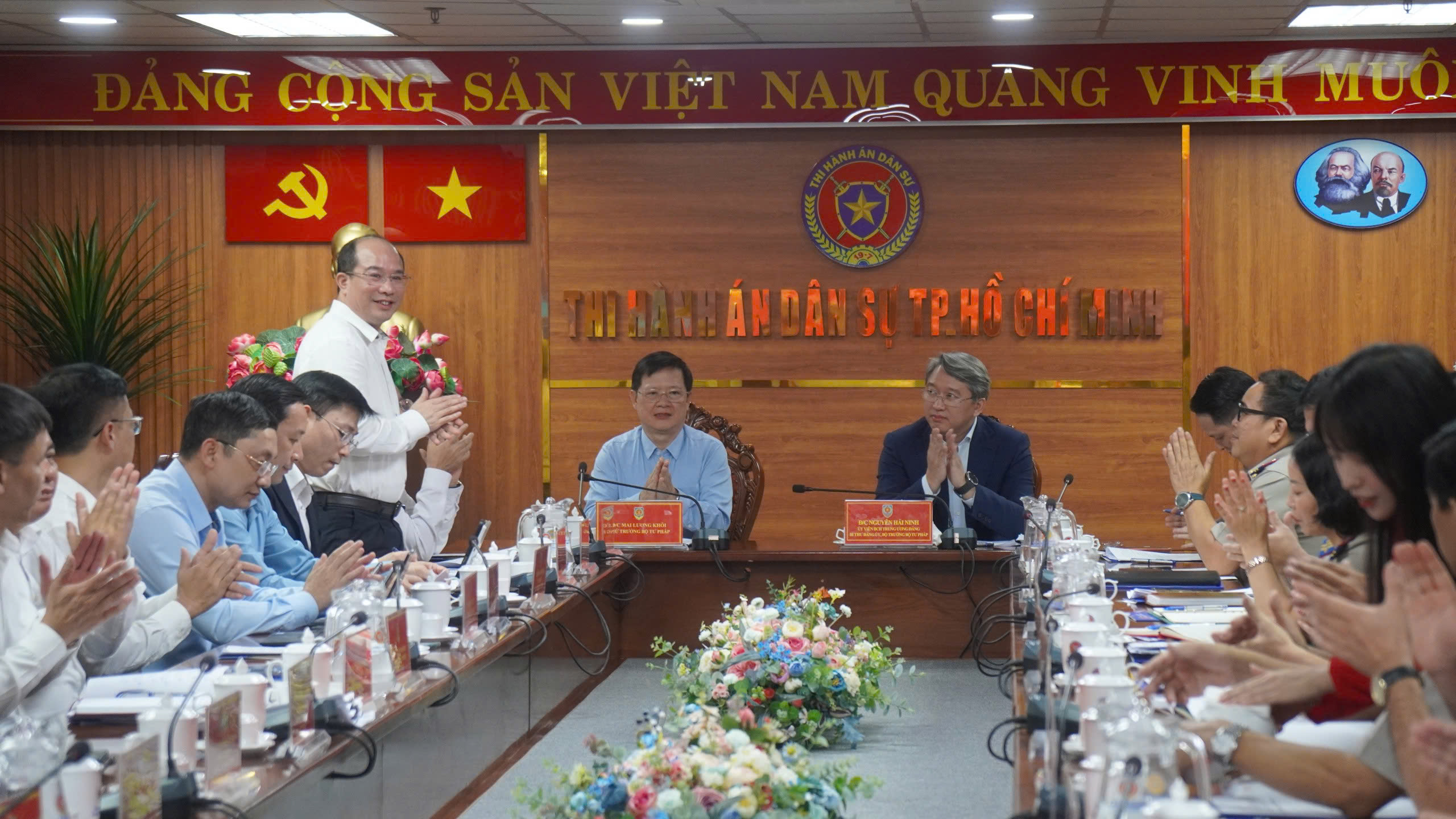 Thứ trưởng Bộ Tư pháp "đặt hàng" hệ thống chặn "bàn tay đen" can thiệp đấu giá tài sản - Ảnh 1.