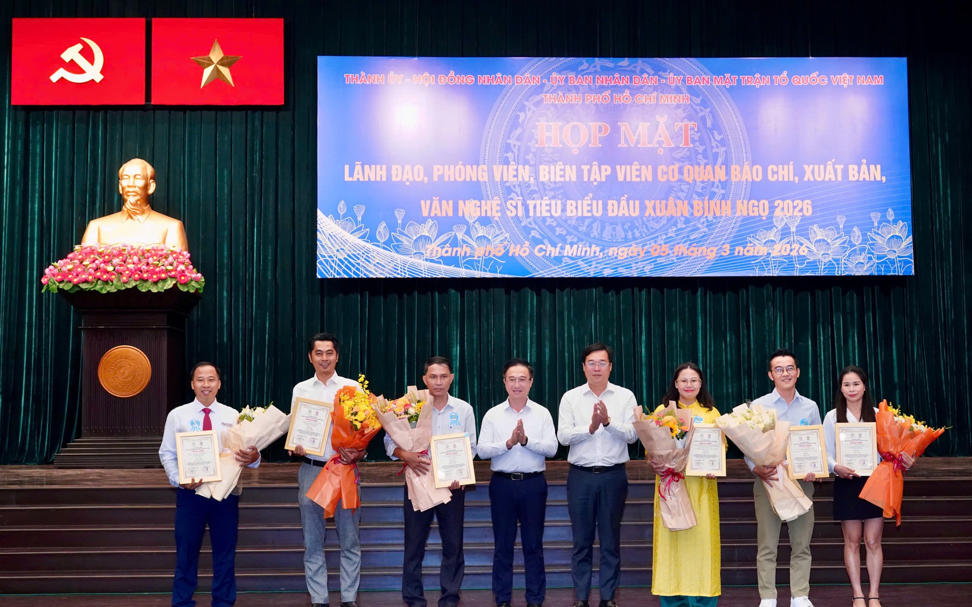 TPHCM trao giải thưởng báo chí viết về Nghị quyết 57 phát triển khoa học - công nghệ