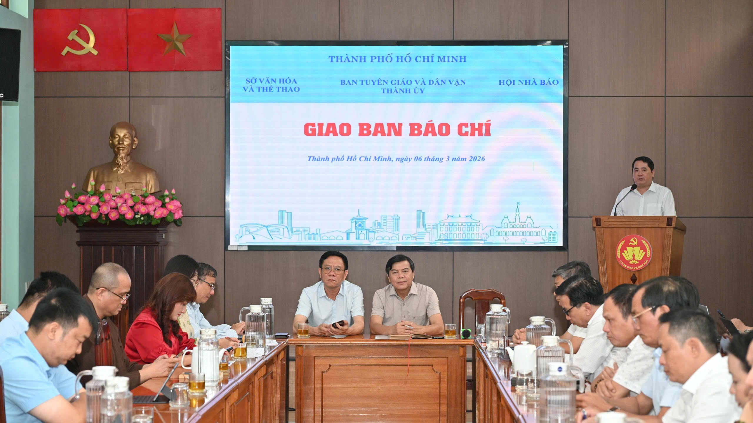 TPHCM chuẩn bị kỹ lưỡng các phương án để bầu cử diễn ra thành công tốt đẹp - Ảnh 1.