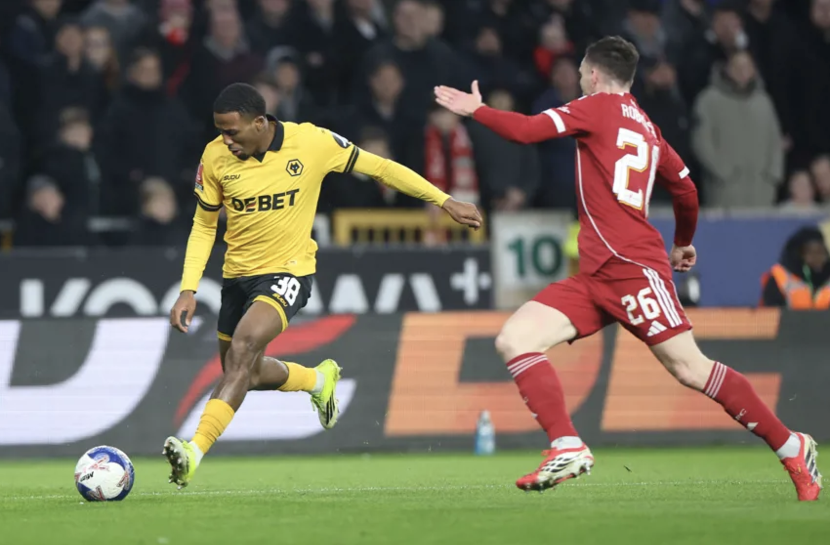 Đ&ograve;i nợ th&agrave;nh c&ocirc;ng Wolverhampton, Liverpool b&ugrave;ng nổ v&agrave;o tứ kết FA Cup - Ảnh 1.