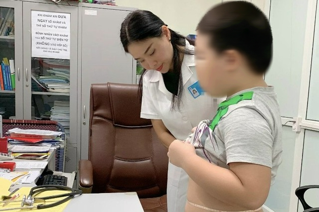 H&uacute;t thuốc, b&eacute;o ph&igrave;, &iacute;t vận động c&oacute; thể bị gi&aacute;m s&aacute;t sức khỏe - Ảnh 1.