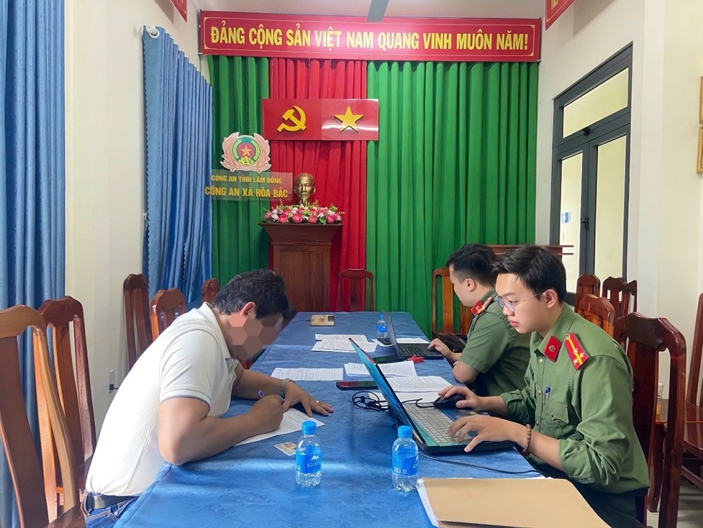 Lâm Đồng: Hai người đăng thông tin sai sự thật về bầu cử - Ảnh 1.