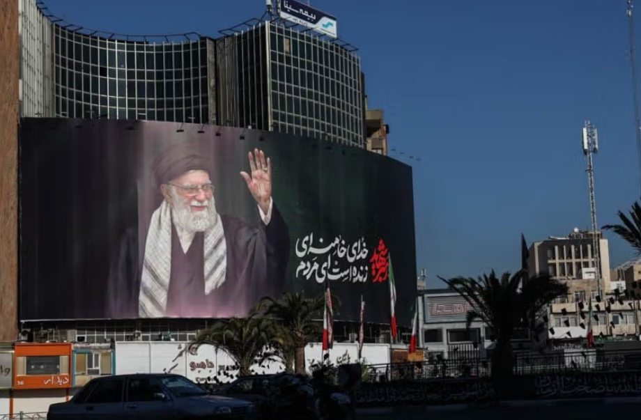 Tuyên bố Iran "mất sạch", ông Trump có yêu cầu gây sốc - Ảnh 1.
