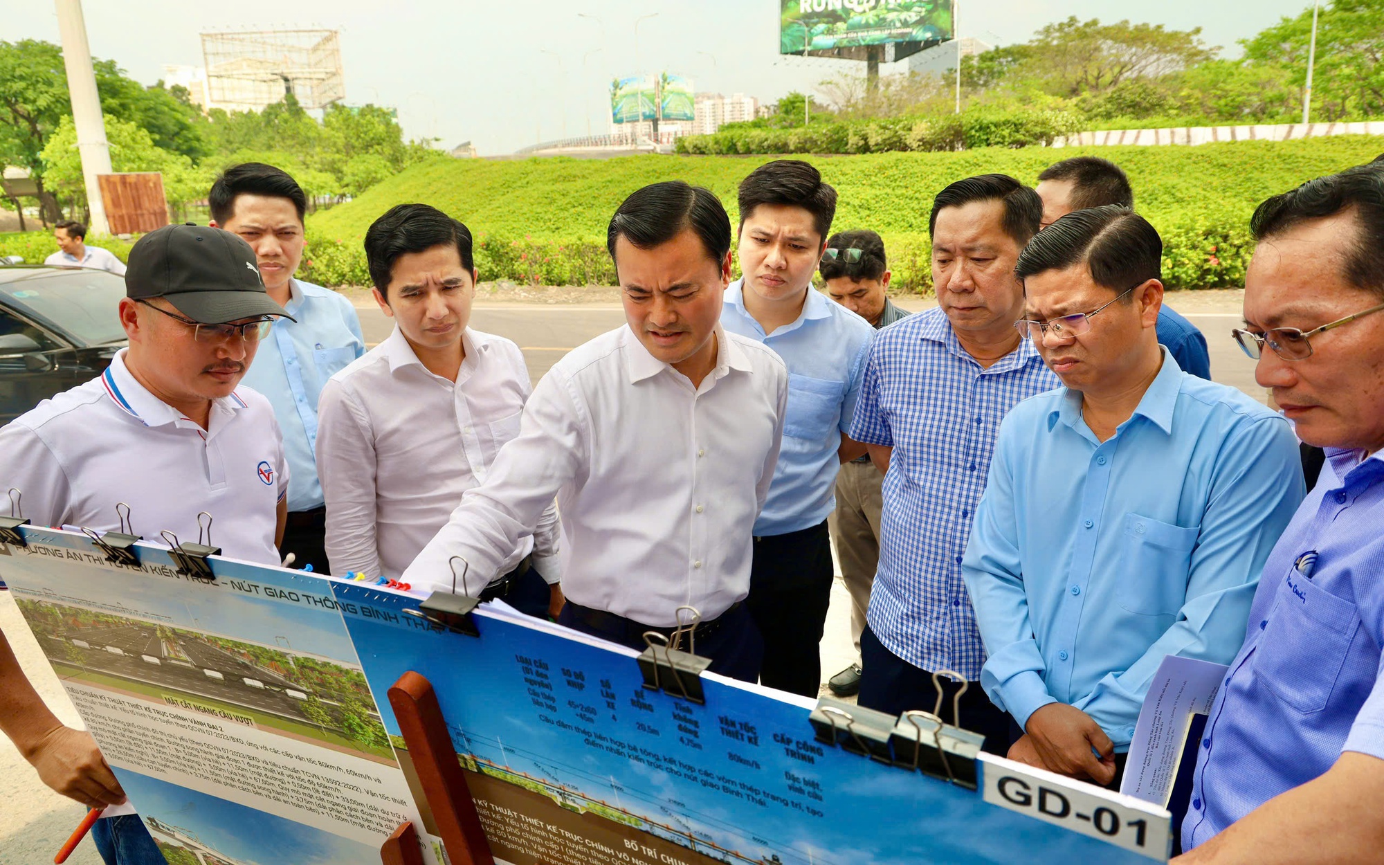 Đẩy nhanh tiến độ dự án đường Võ Văn Kiệt nối dài