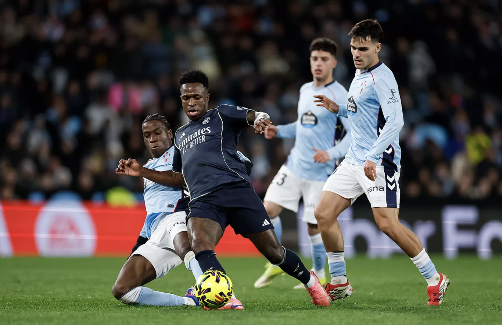 Real Madrid thắng nhọc nhằn Celta Vigo phút bù giờ - Ảnh 4.