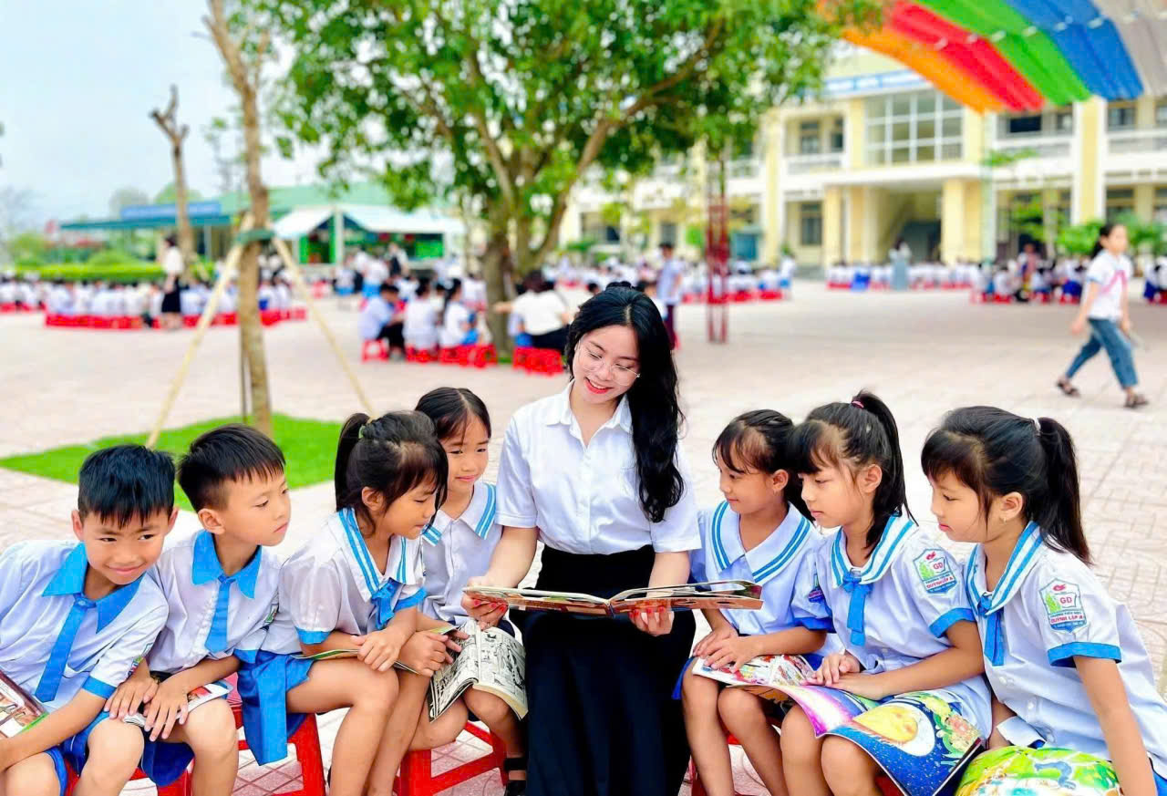Ch&acirc;n dung c&ocirc; gi&aacute;o trẻ, người d&acirc;n tộc Ơ Đu đầu ti&ecirc;n ứng cử v&agrave;o Quốc hội - Ảnh 2.