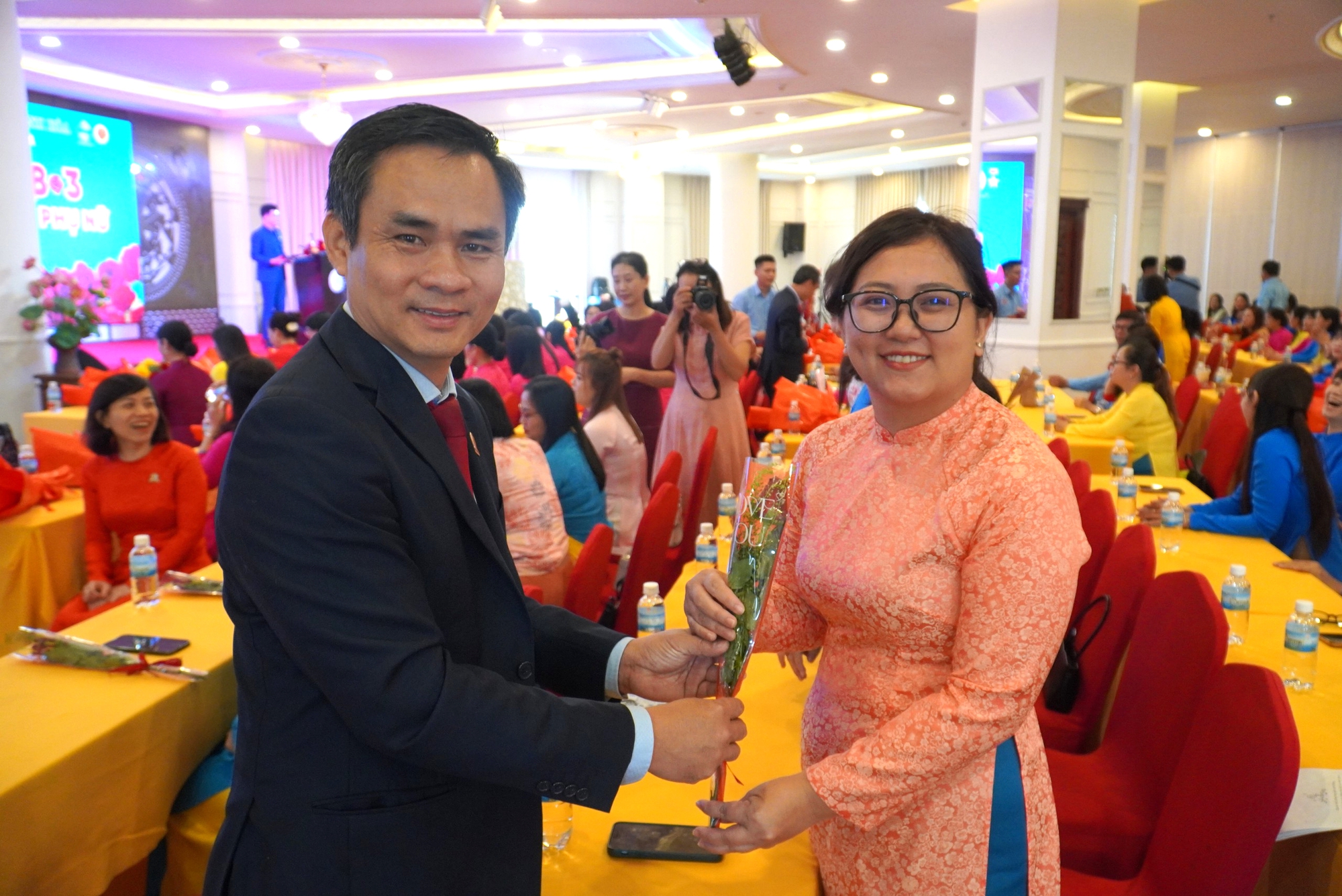 Công ty Yến Sào Khánh Hòa tôn vinh nữ lao động - Ảnh 5.