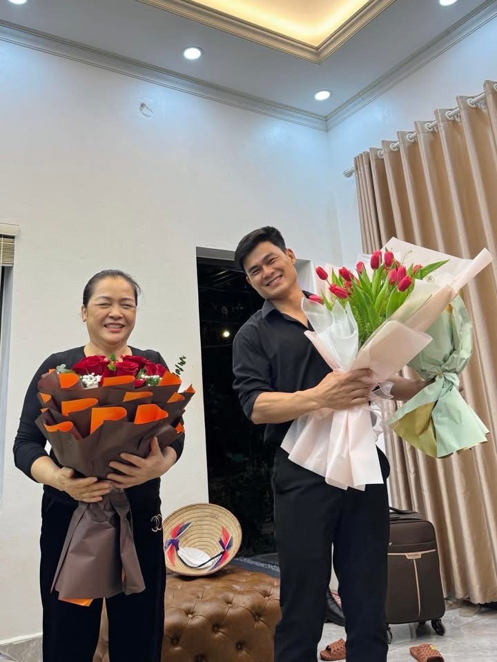 Hòa Minzy công khai tình cảm, chồng sắp cưới nói lời yêu - Ảnh 2.