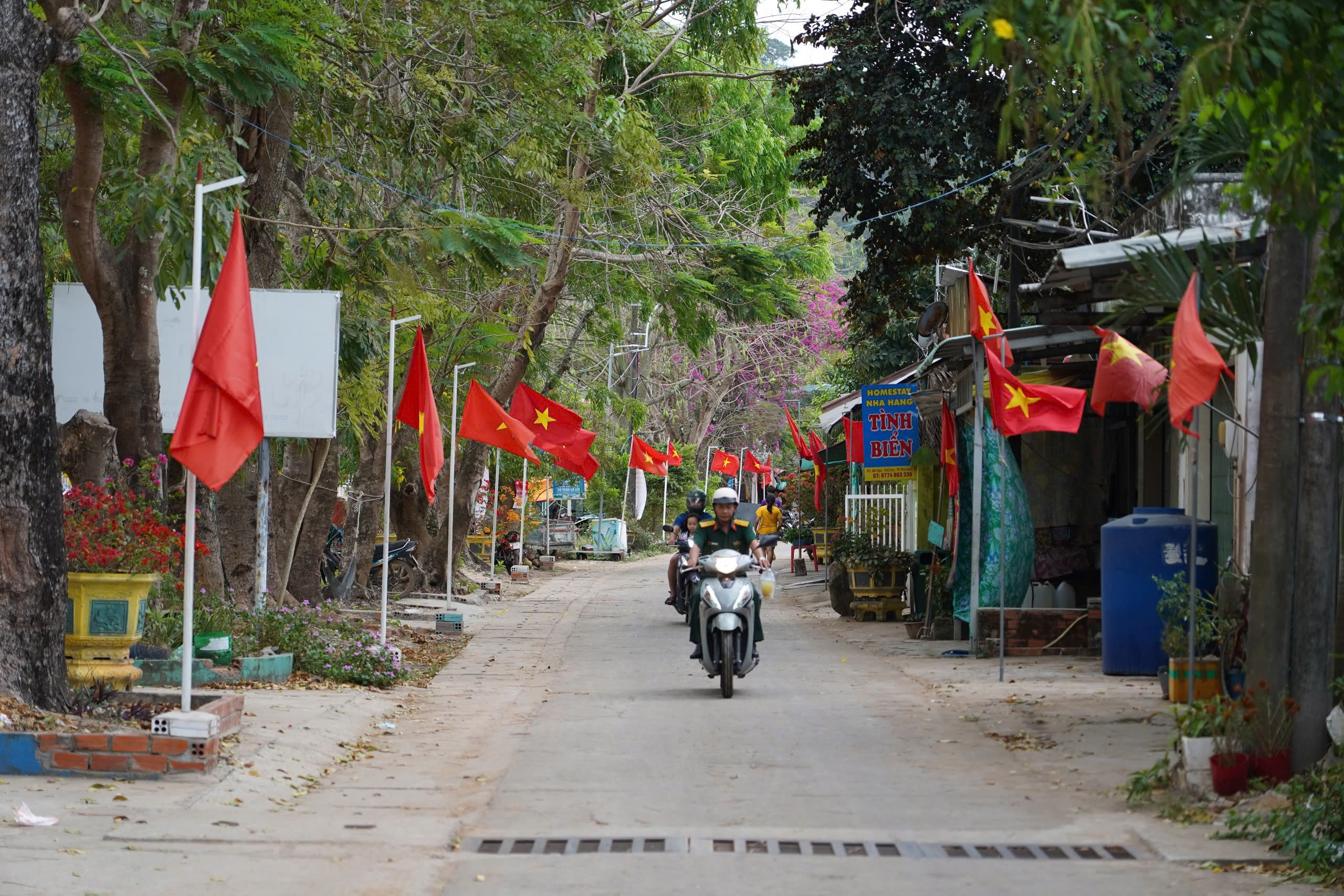Cử tri Thổ Châu nô nức bầu cử sớm đại biểu Quốc hội năm 2026 - Ảnh 2.