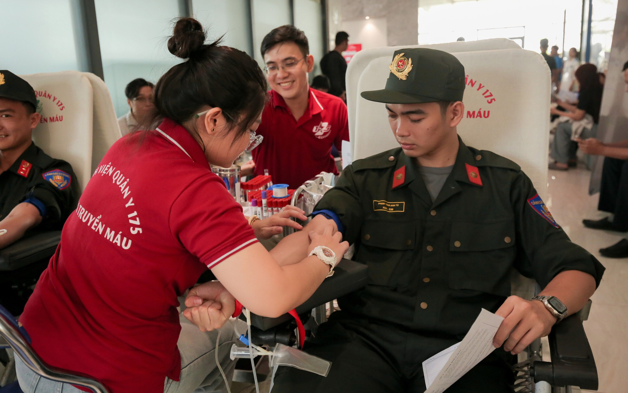 Thứ trưởng Nguyễn Tri Thức: Không có máu, bác sĩ giỏi đến đâu cũng khó cứu người
