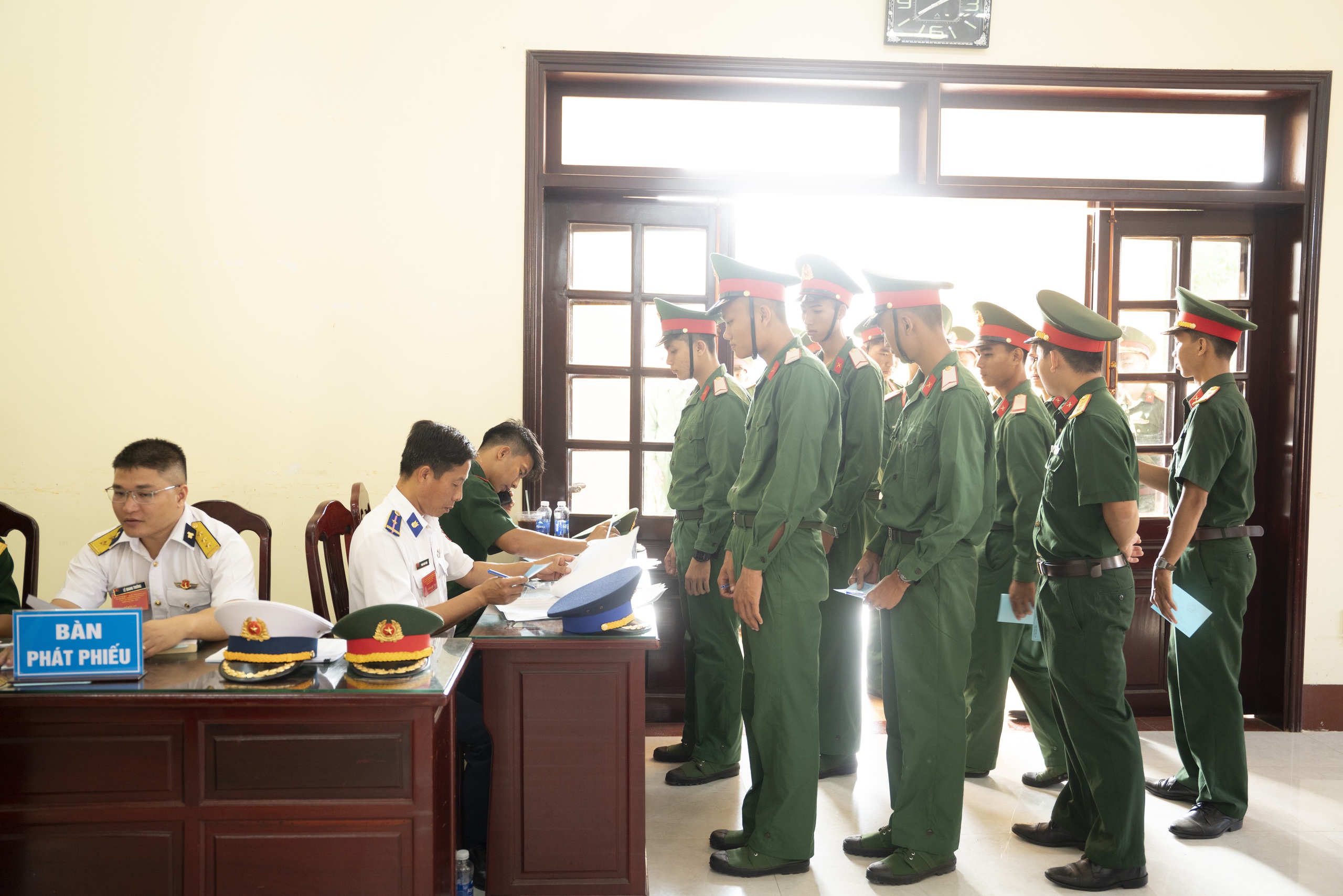 Cử tri Thổ Châu nô nức bầu cử sớm đại biểu Quốc hội năm 2026 - Ảnh 16.