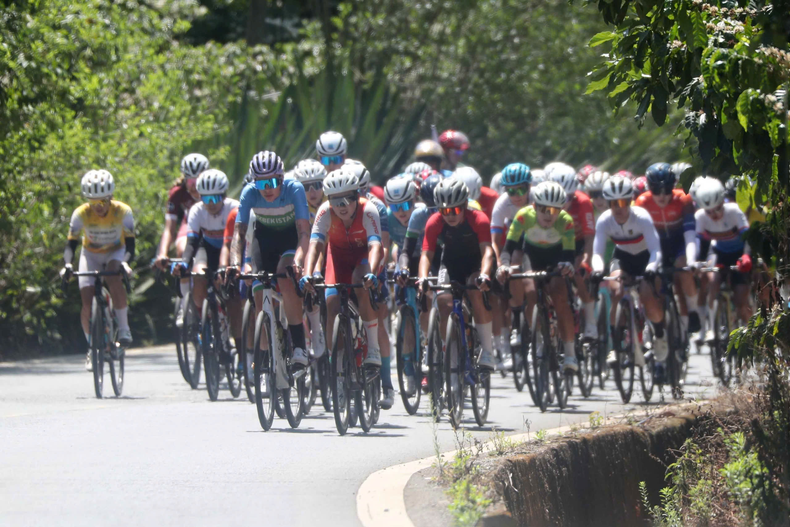Komina Marina đoạt cú đúp chung cuộc Giải Biwase Tour of Vietnam 2026 - Ảnh 1.