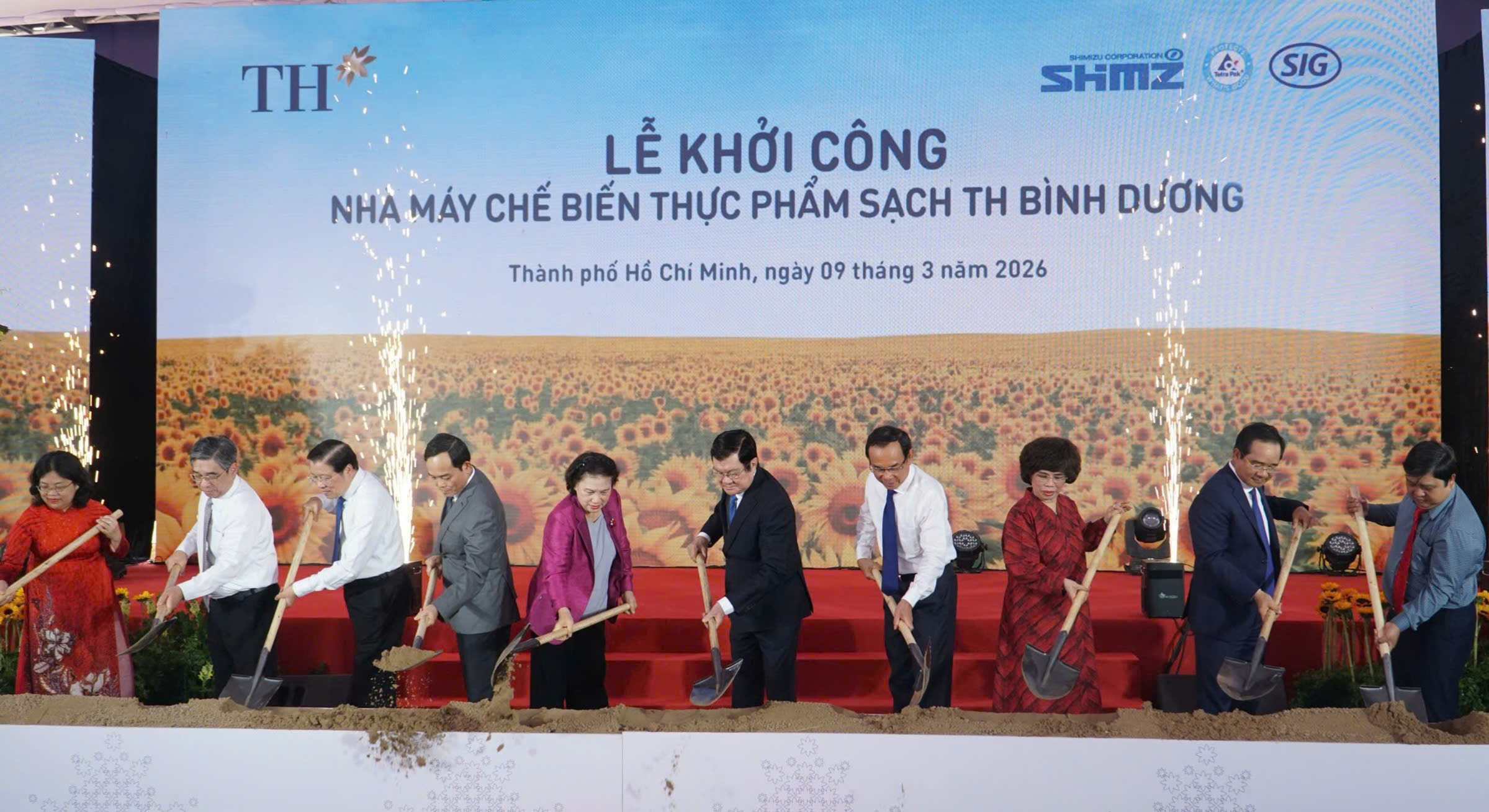 Khởi c&ocirc;ng nh&agrave; m&aacute;y chế biến thực phẩm sạch hơn 6.000 tỉ đồng - Ảnh 1.