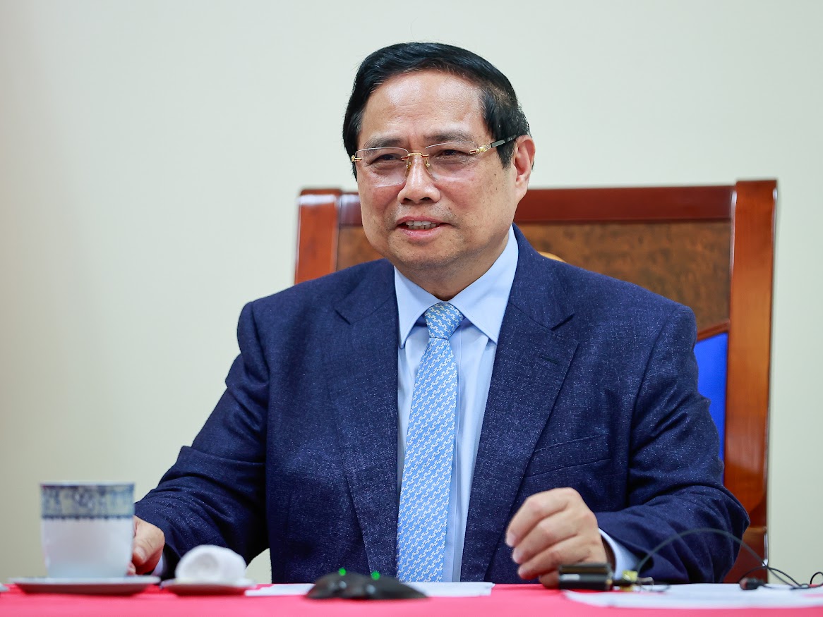 Thủ tướng Phạm Minh Ch&iacute;nh điện đ&agrave;m với Thủ tướng Kuwait: Nhất tr&iacute; xem x&eacute;t tiếp tục cung ứng dầu th&ocirc; - Ảnh 1.