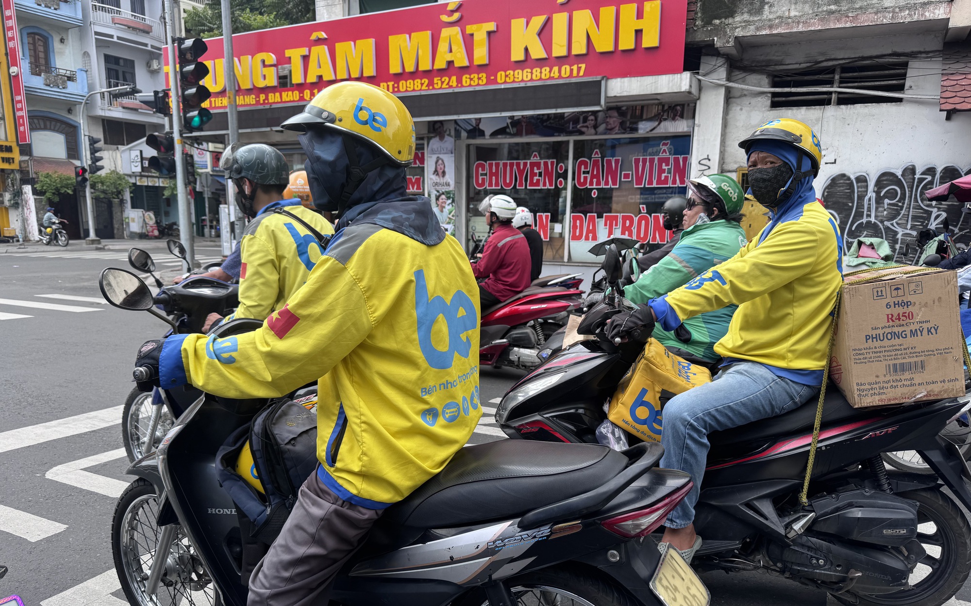 Hãng xe công nghệ đầu tiên hỗ trợ phí nhiên liệu cho tài xế