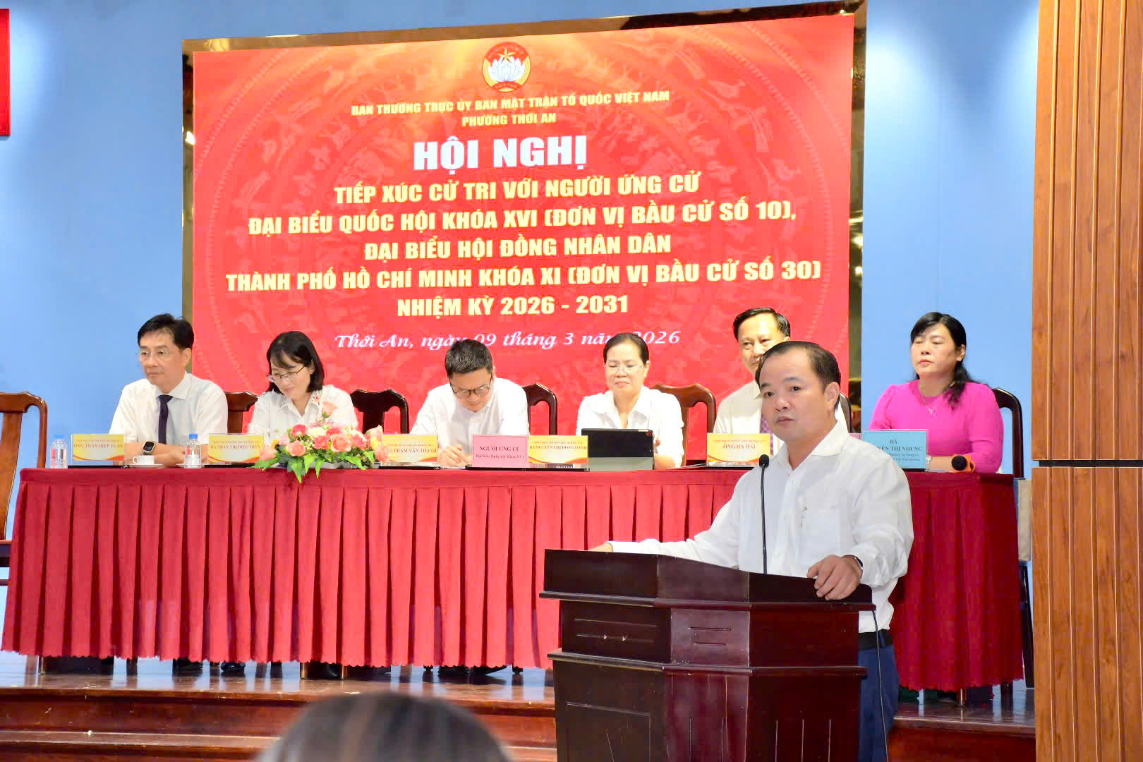 Cử tri ở TPHCM g&acirc;y ch&uacute; &yacute; khi đề cập gi&aacute; xăng dầu, gi&aacute; gas đang leo thang - Ảnh 3.