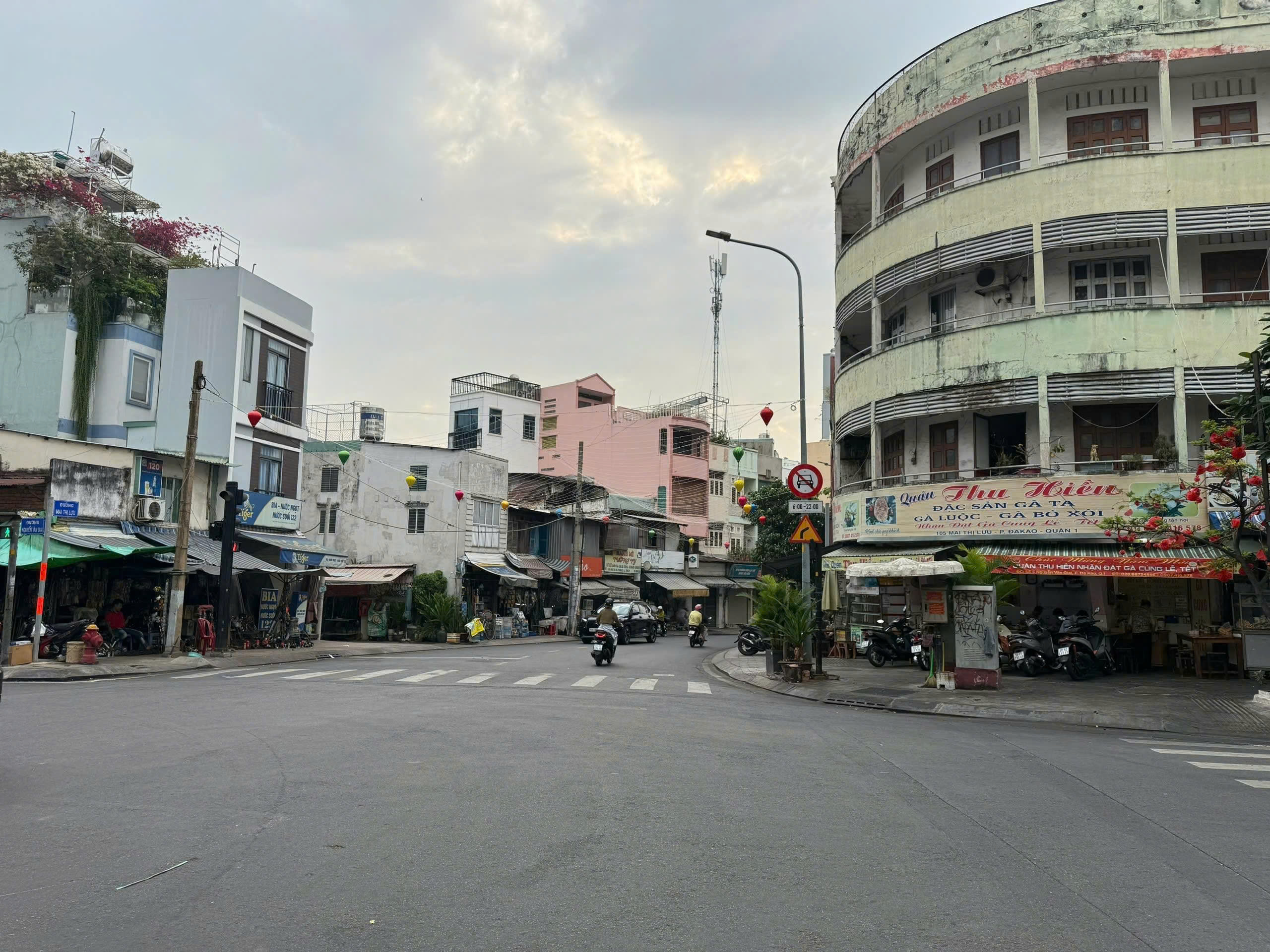 Người dân chú ý một tuyến đường ở trung tâm TPHCM để tránh bị phạt - Ảnh 1.
