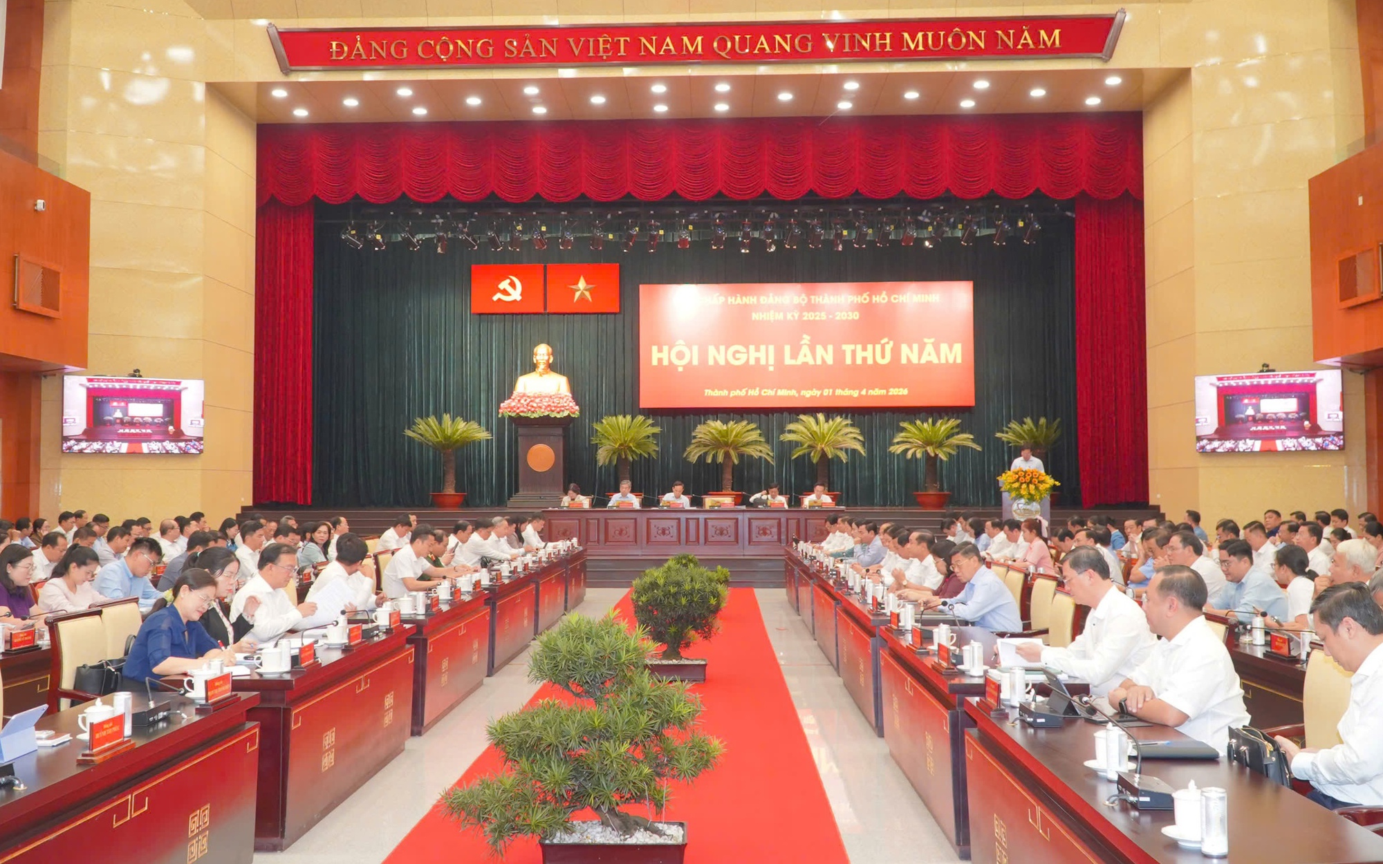 Thông tin nổi bật tại TPHCM ngày 1-4: Hội nghị Thành ủy bàn các nội dung lớn; Sở GD-ĐT chỉ đạo khẩn