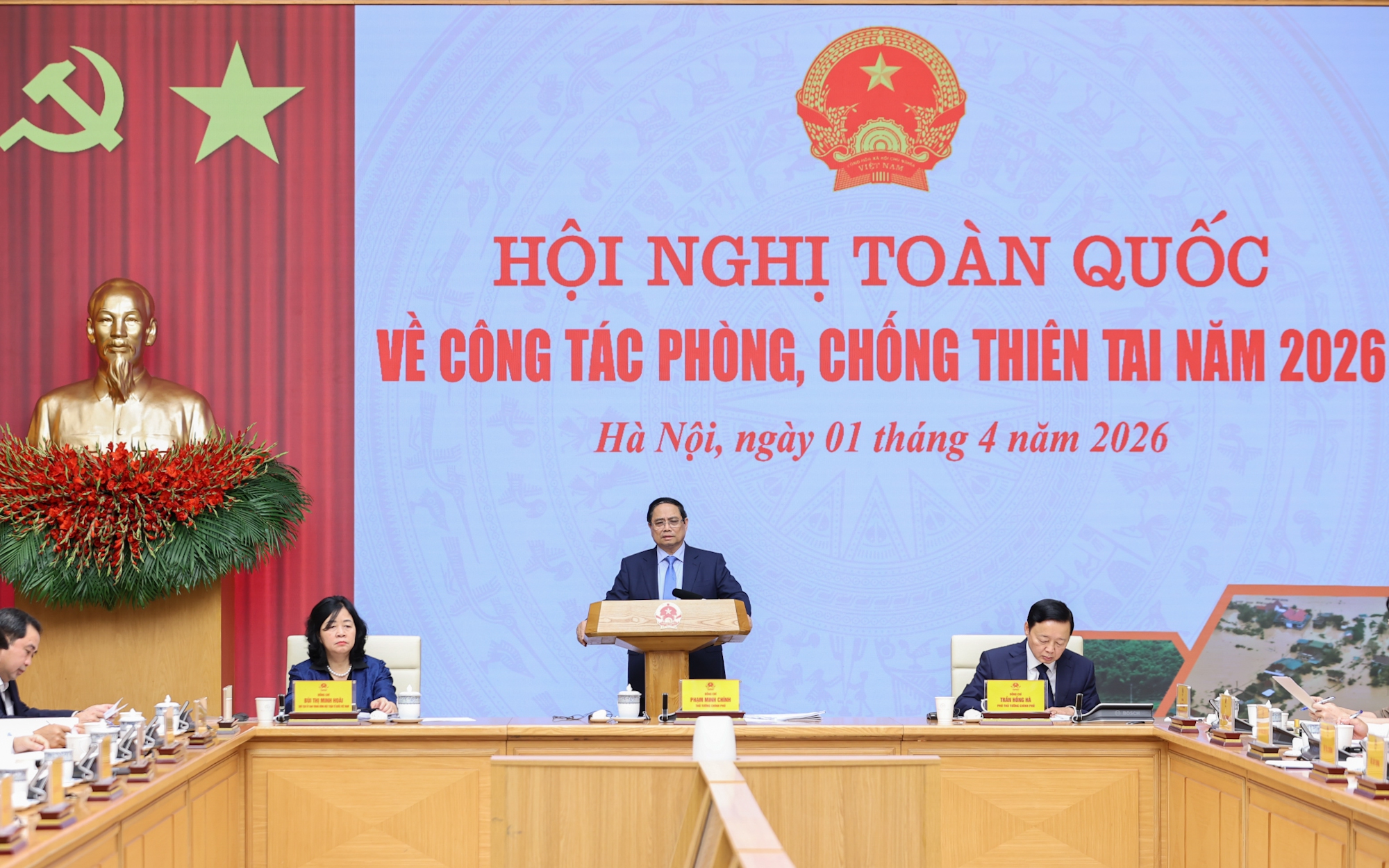 Thủ tướng: Xây dựng xã, phường, đặc khu là "pháo đài" chống thiên tai