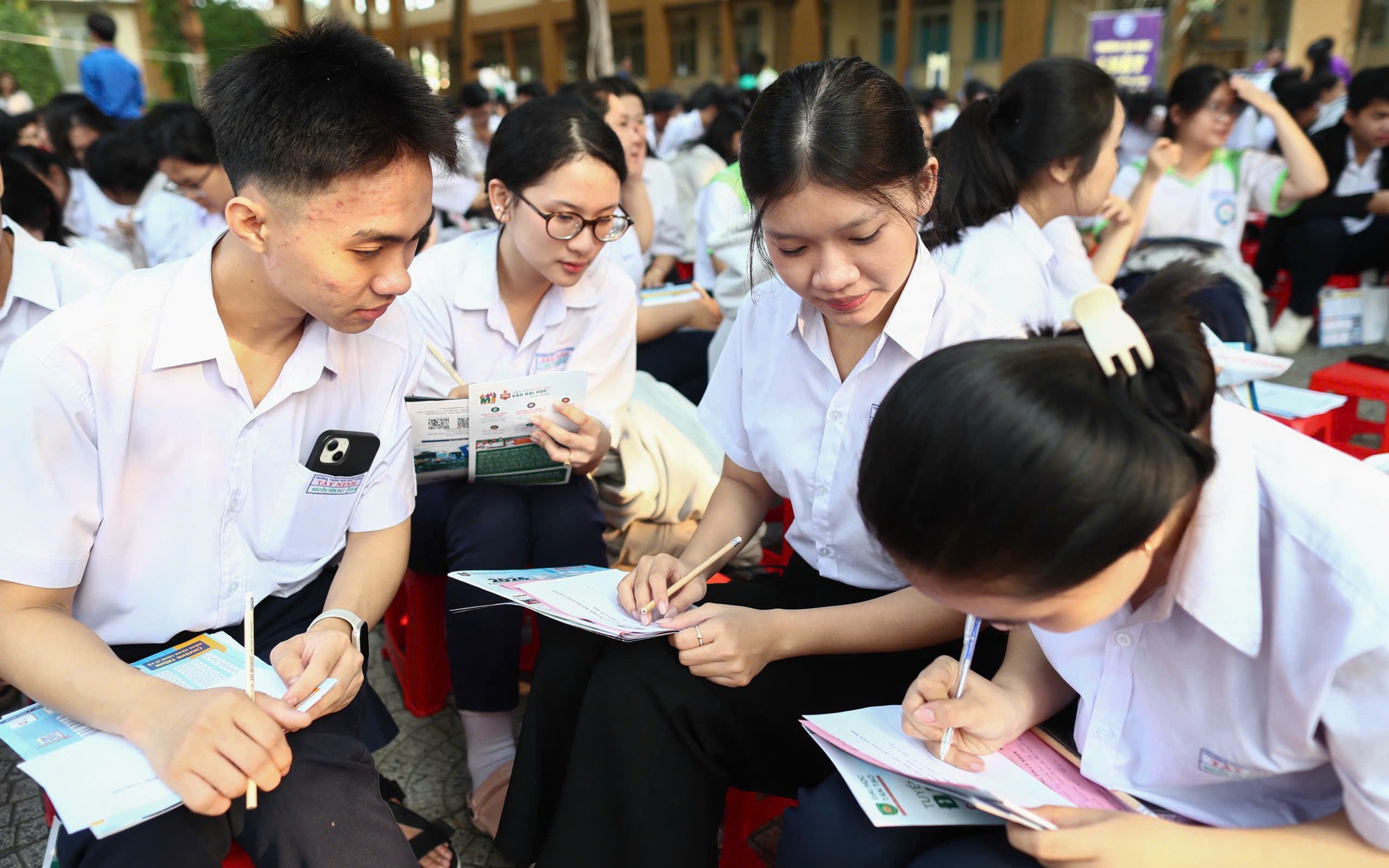 Thách thức về nguồn nhân lực