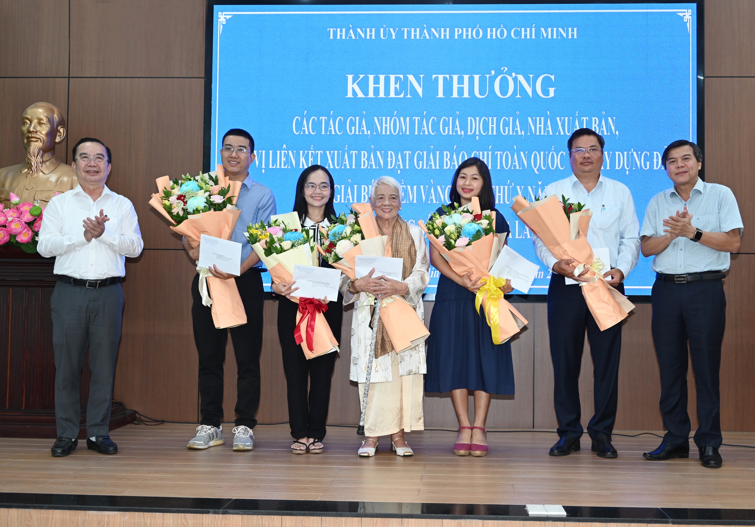 Ban Tuyên giáo và Dân vận Thành ủy TPHCM ký kết quy chế phối hợp với Sở Văn hóa và Thể thao - Ảnh 4.