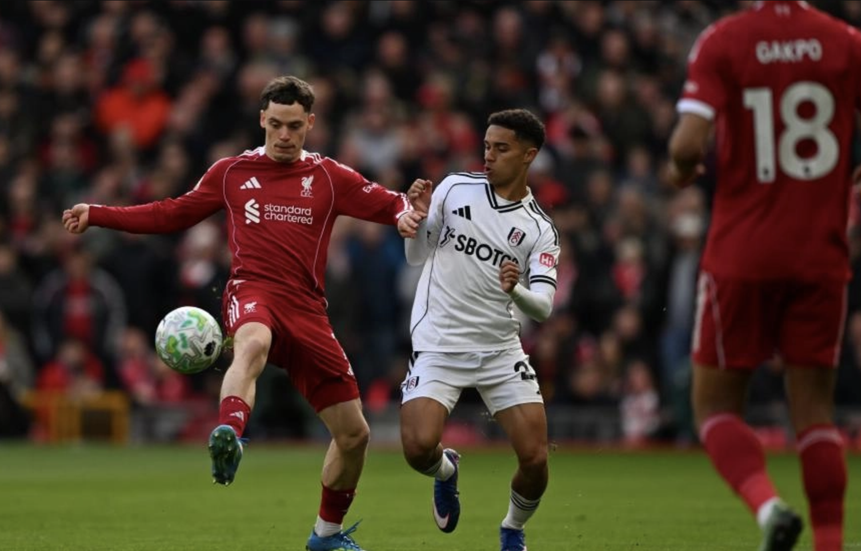 Sao 17 tuổi gi&uacute;p Liverpool t&igrave;m lại mạch chiến thắng - Ảnh 2.