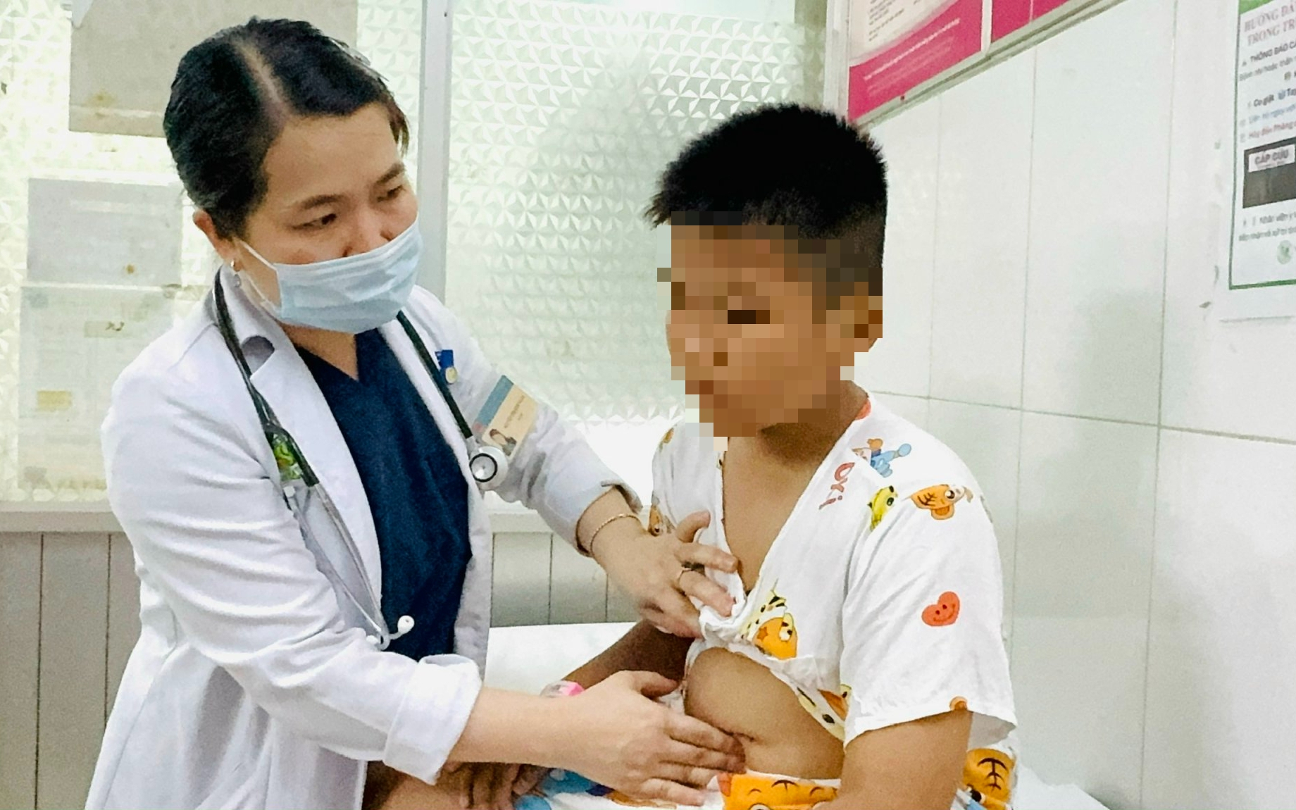 TPHCM: Thông tin mới nhất vụ nghi ngộ độc thực phẩm tại Trường Tiểu học Bình Quới Tây