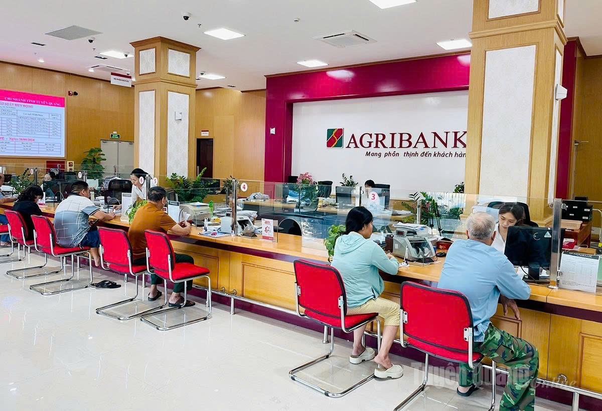 Agribank hạ l&atilde;i suất, khẳng định vai tr&ograve; ng&acirc;n h&agrave;ng chủ lực - Ảnh 1.