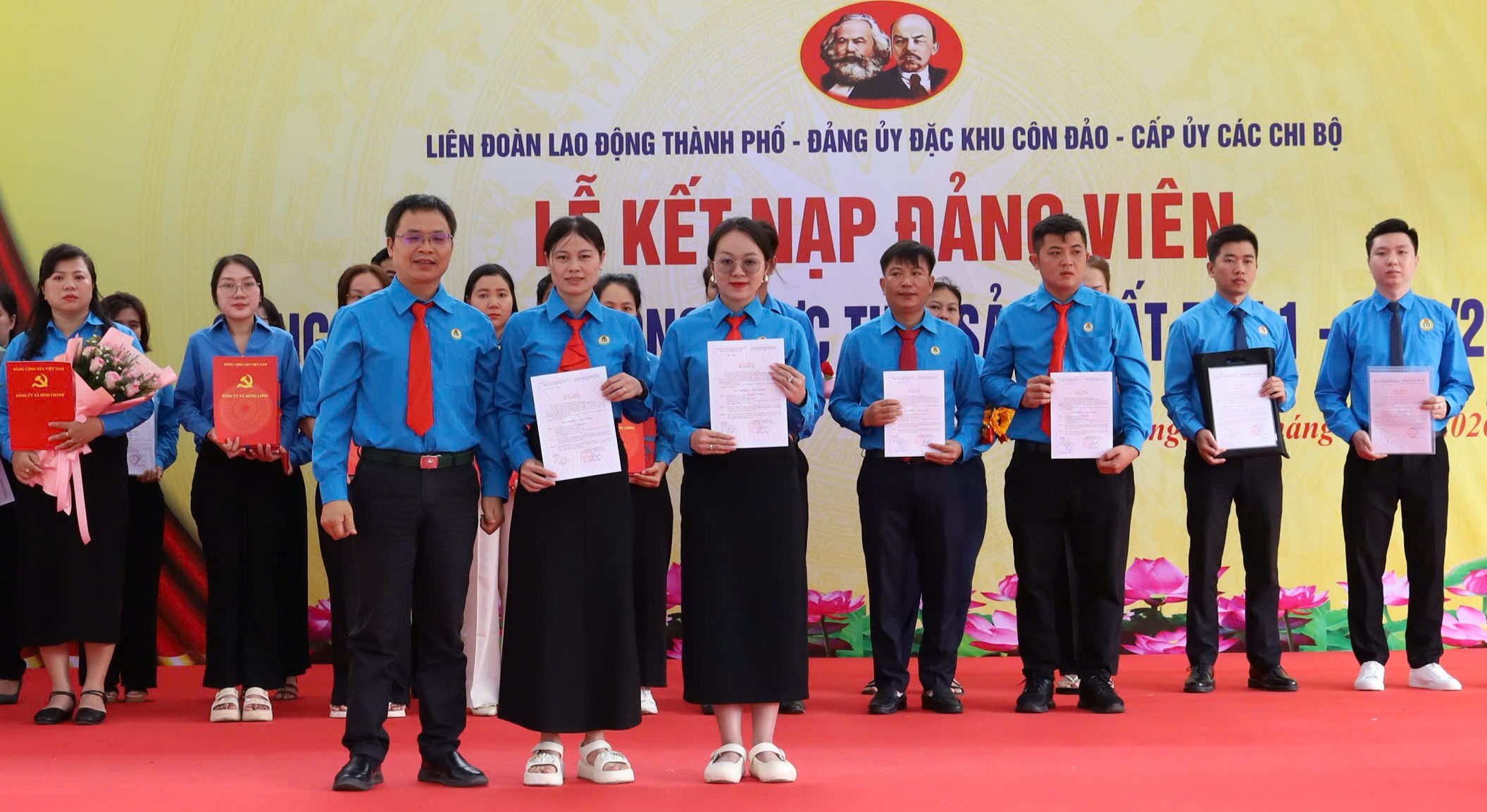 XÂY DỰNG ĐẢNG: Nhiều giải pháp tạo nguồn cho Đảng - Ảnh 1.