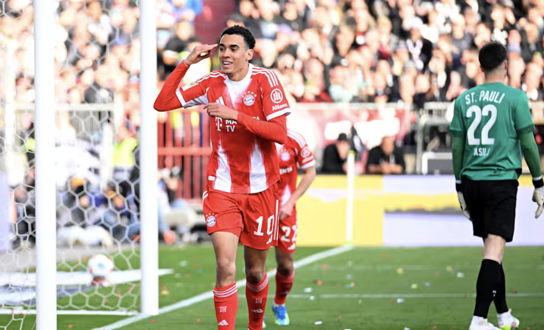 Bayern Munich dội mưa bàn thắng trước St.Pauli, xô đổ kỷ lục 54 năm Bundesliga - Ảnh 2.