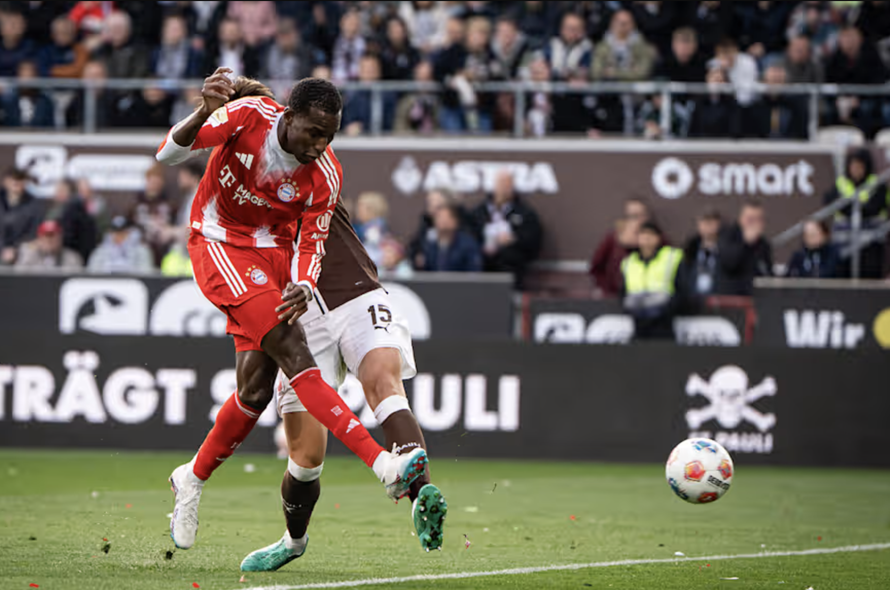 Bayern Munich dội mưa bàn thắng trước St.Pauli, xô đổ kỷ lục 54 năm Bundesliga - Ảnh 5.