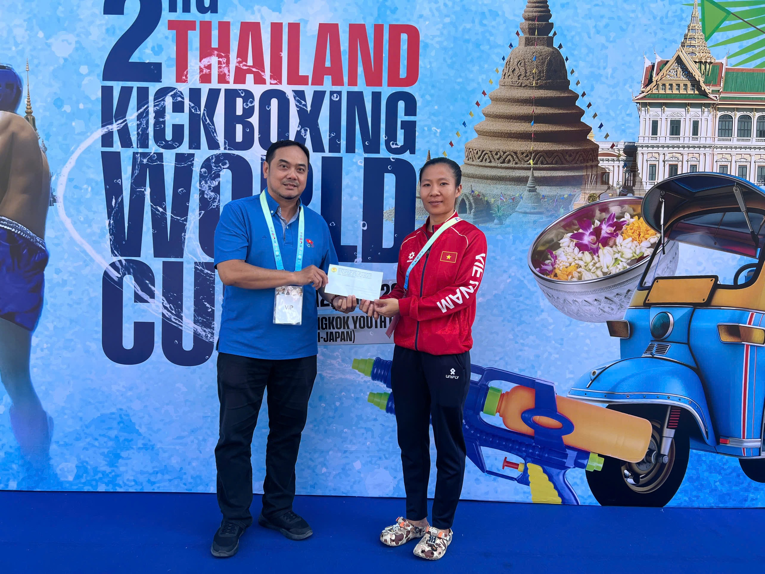 Võ sĩ TP HCM bảo vệ thành công HCV tại Kickboxing World Cup - Ảnh 2.