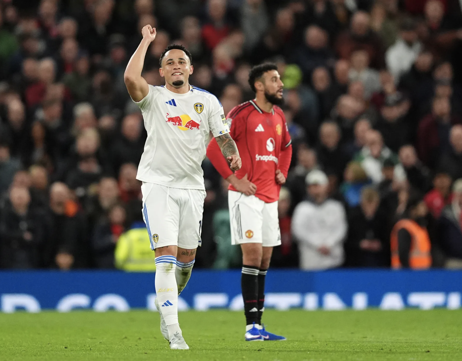 Tạo địa chấn tại Old Trafford, Leeds United quật ngã Man United sau 45 năm - Ảnh 7.